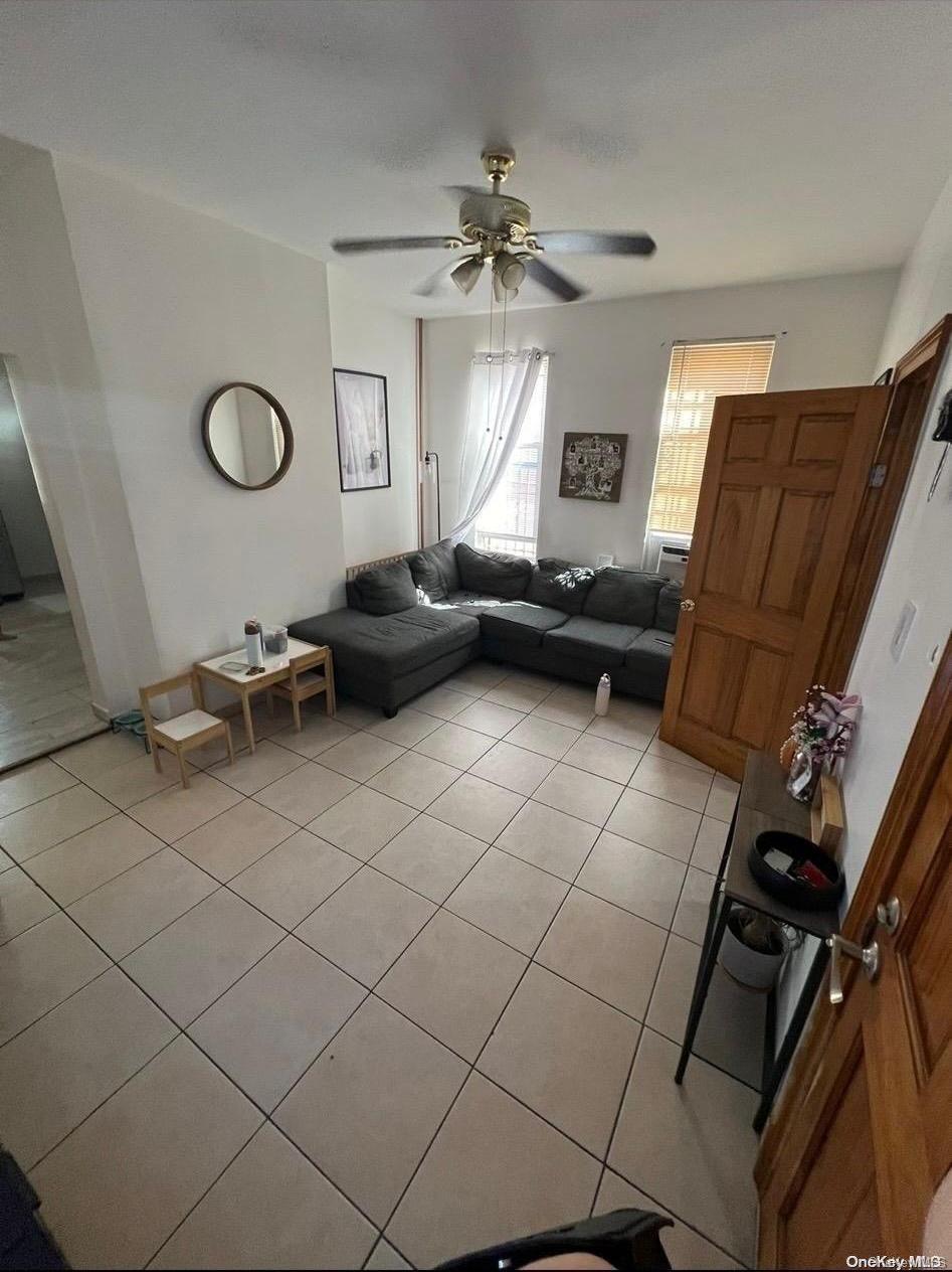 Single Family Milford  Brooklyn, NY 11208, MLS-L3580307-3