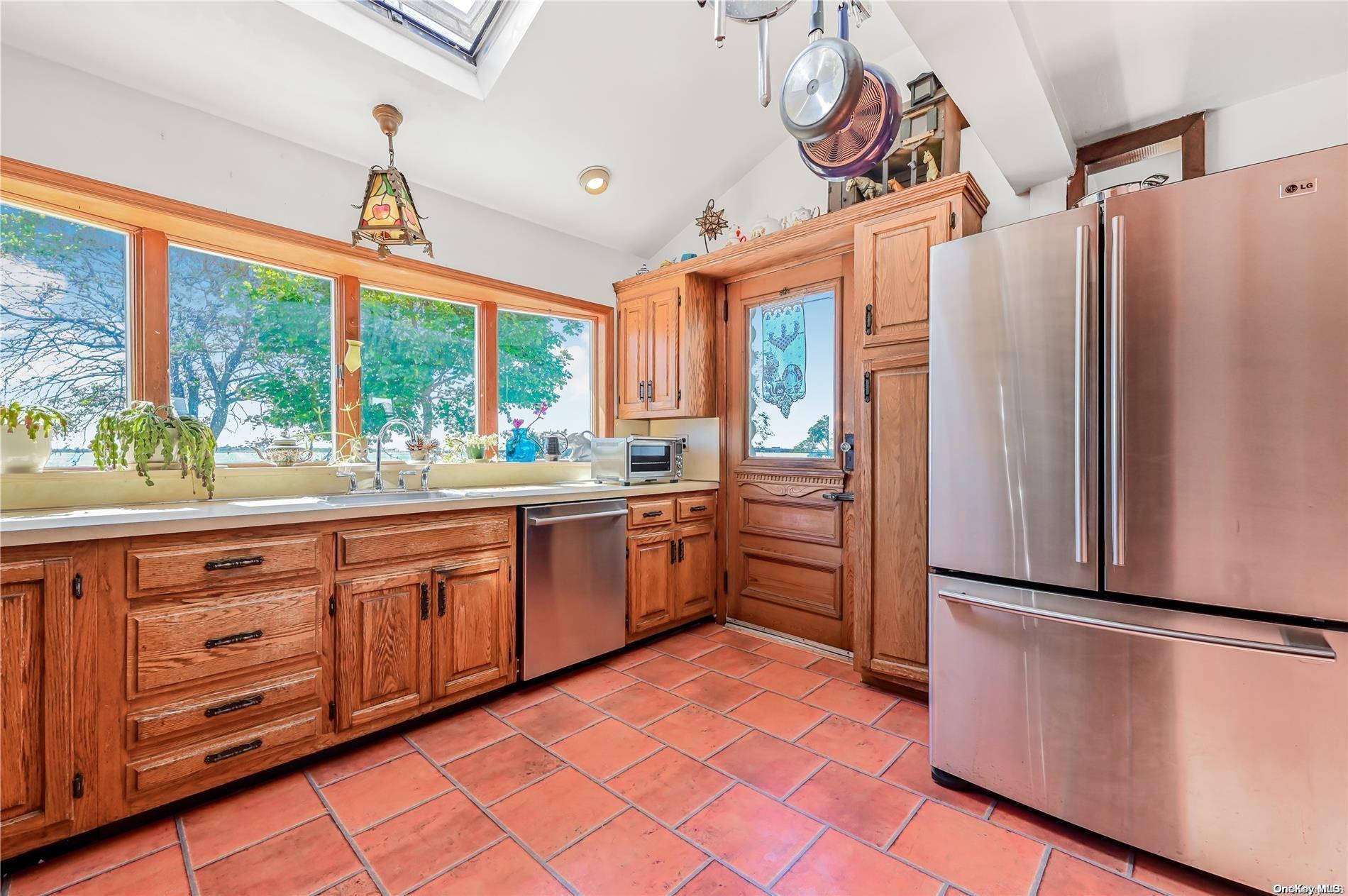 Single Family Lockwood  Queens, NY 11414, MLS-L3580769-12