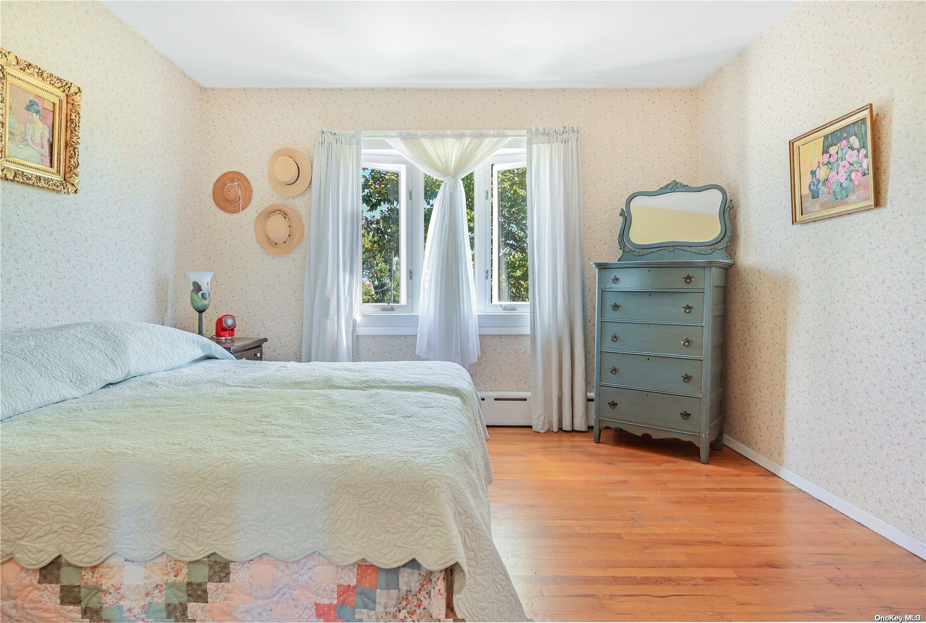 Single Family Lockwood  Queens, NY 11414, MLS-L3580769-17