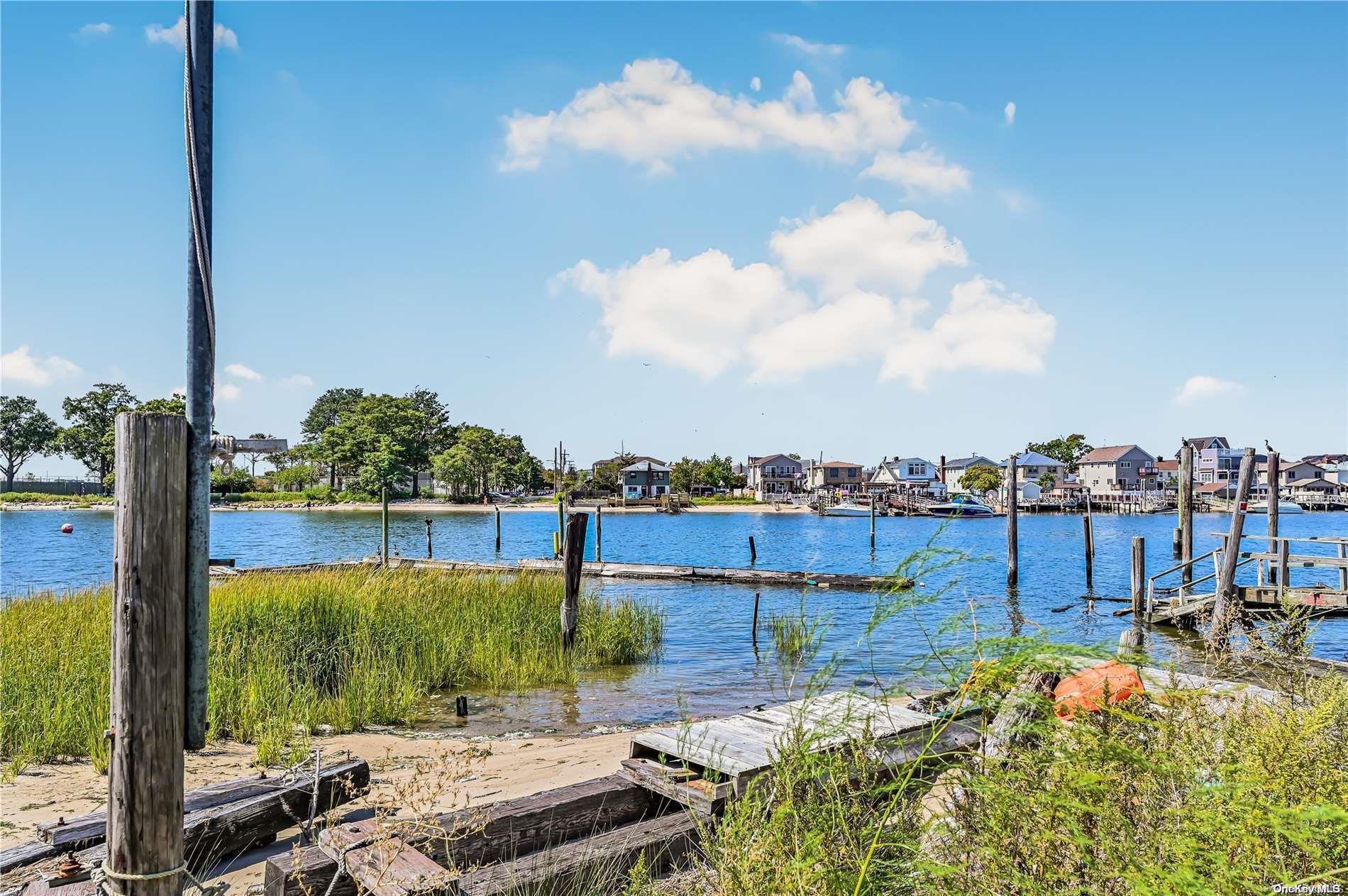 Single Family Lockwood  Queens, NY 11414, MLS-L3580769-20