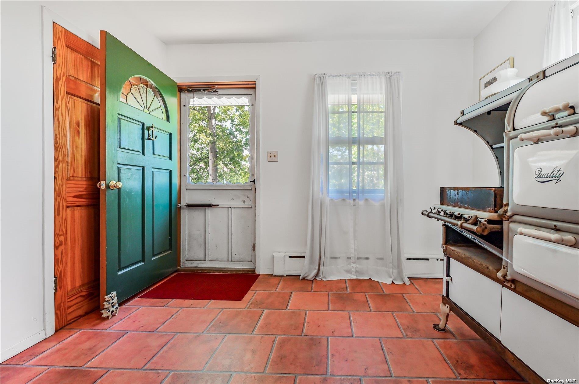Single Family Lockwood  Queens, NY 11414, MLS-L3580769-7