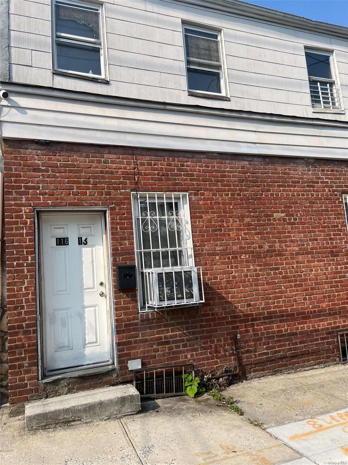 Single Family 14th  Queens, NY 11356, MLS-L3580831-2
