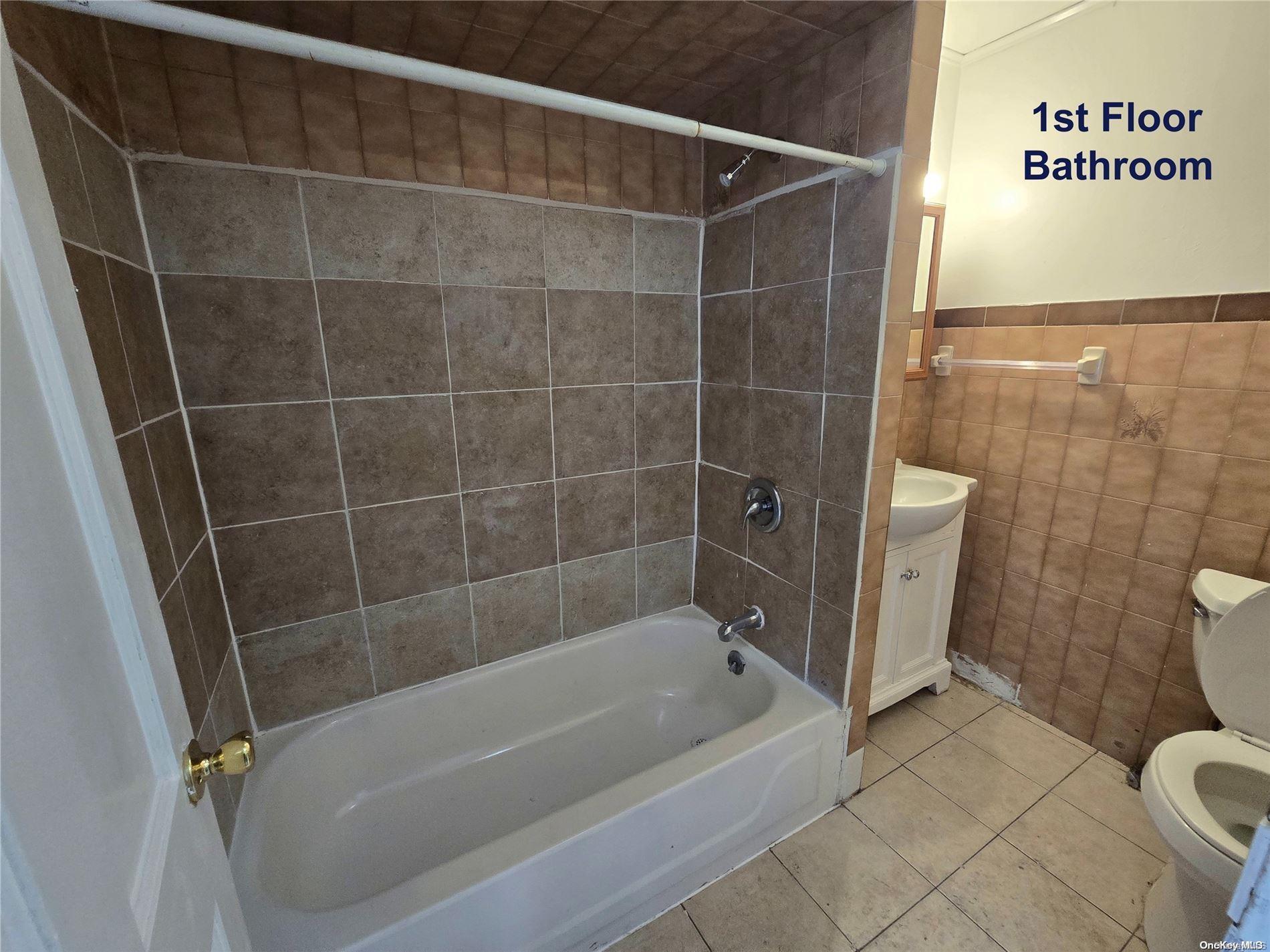 Single Family Liberty  Queens, NY 11417, MLS-L3581115-11