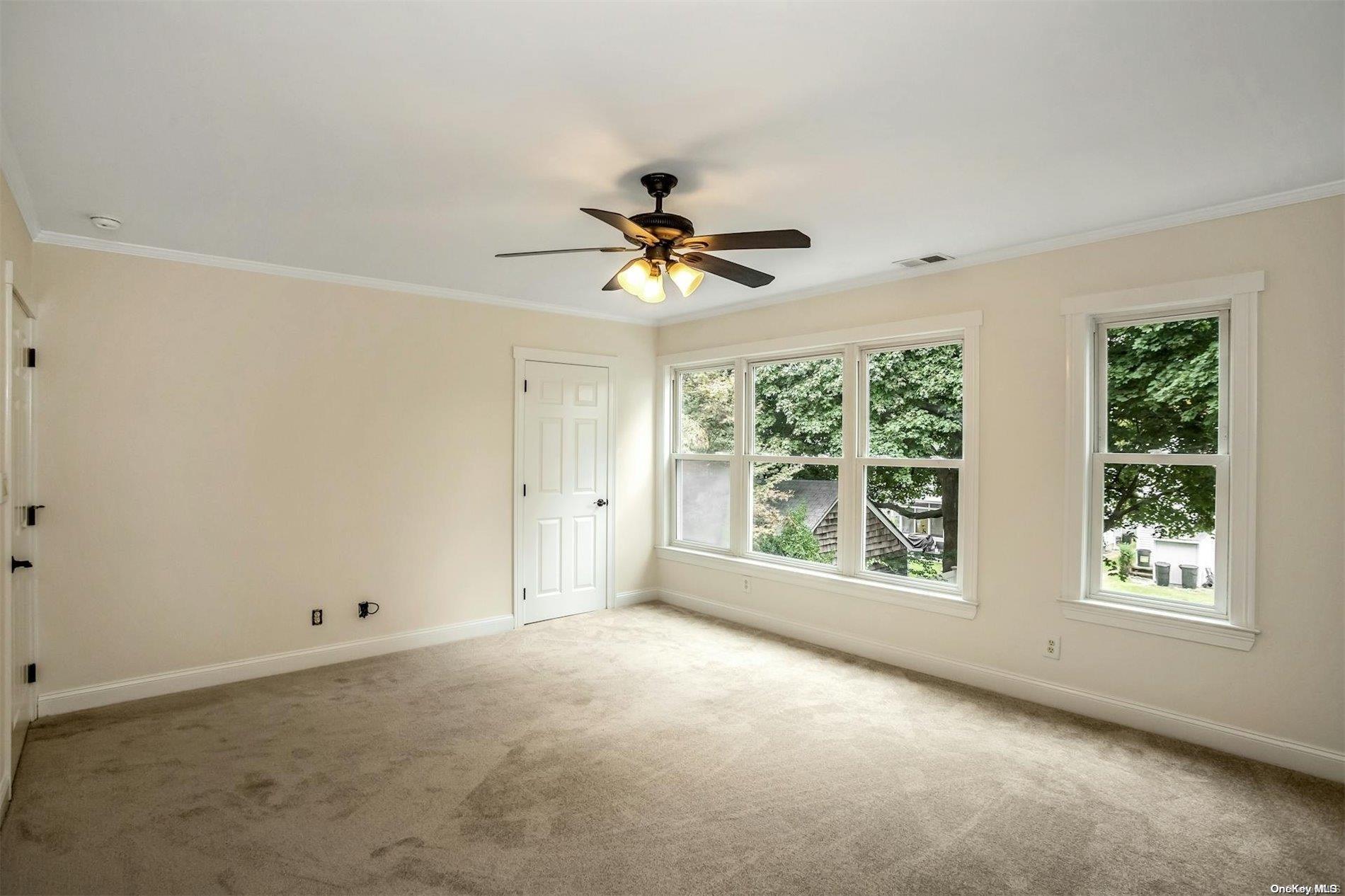 Single Family Bayles  Nassau County, NY 11050, MLS-L3581334-19