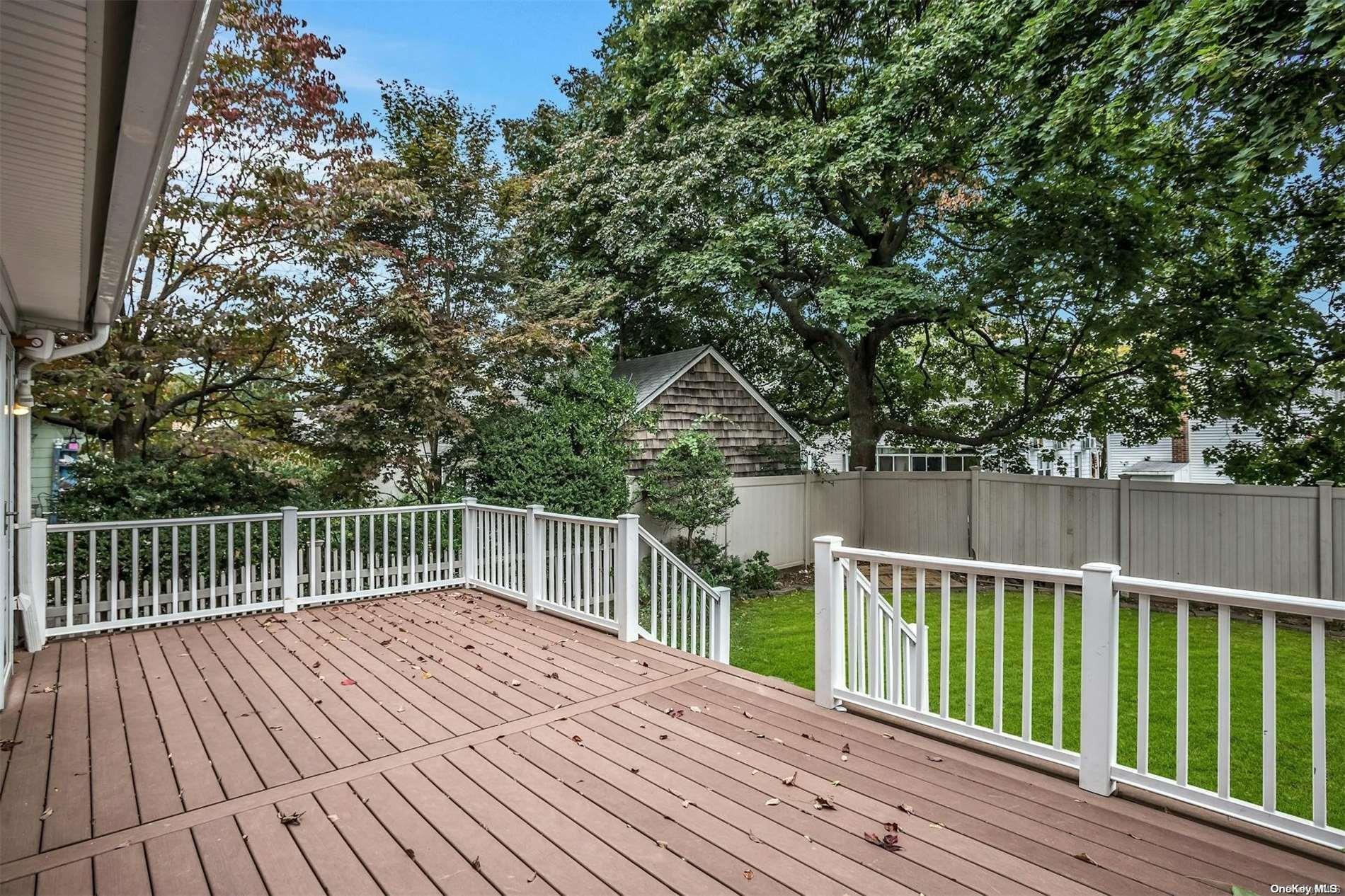 Single Family Bayles  Nassau County, NY 11050, MLS-L3581334-27