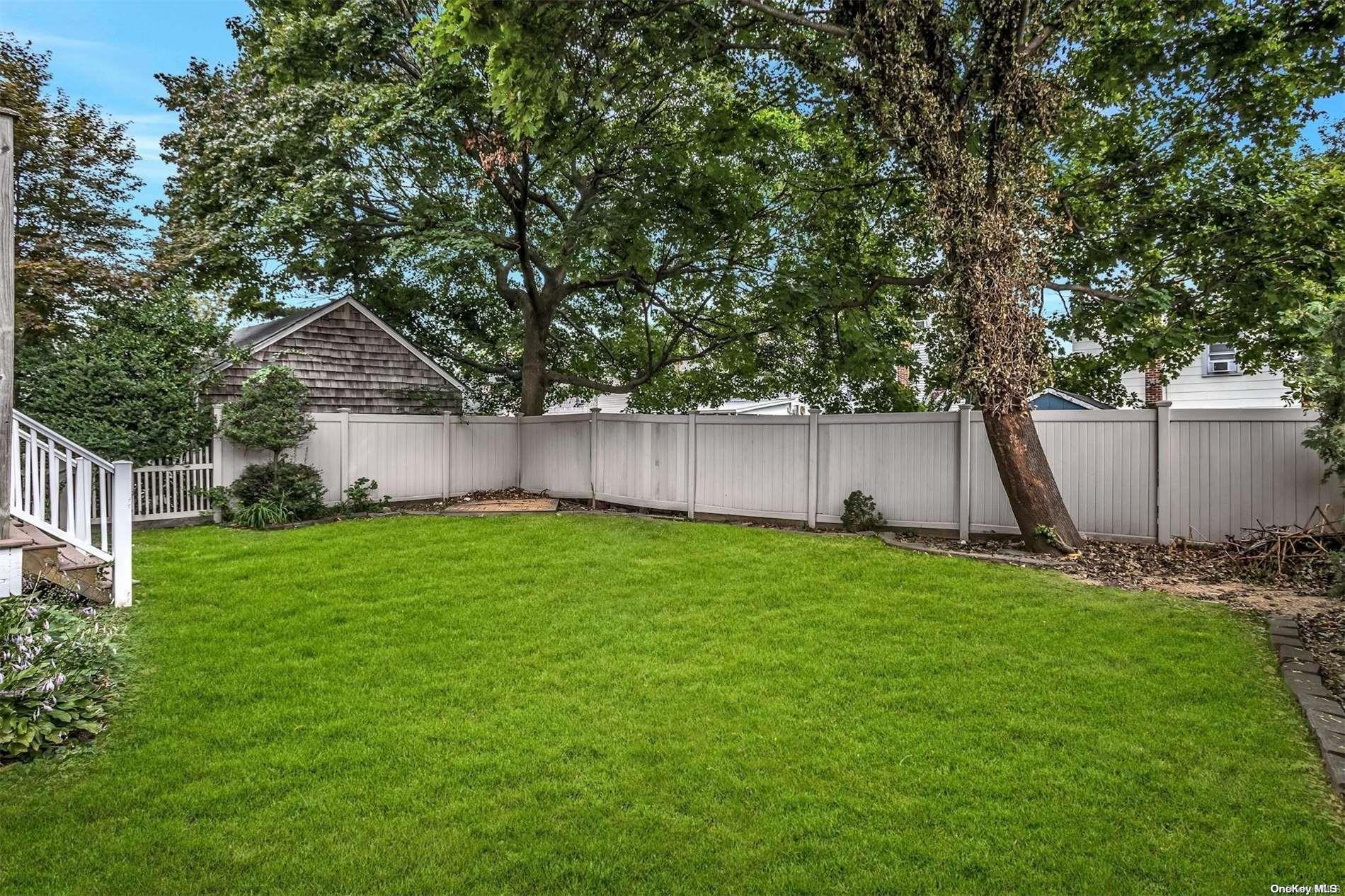 Single Family Bayles  Nassau County, NY 11050, MLS-L3581334-28