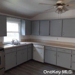 Single Family Meadow  Suffolk County, NY 11787, MLS-L3581433-14