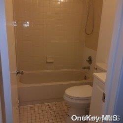Single Family Meadow  Suffolk County, NY 11787, MLS-L3581433-5