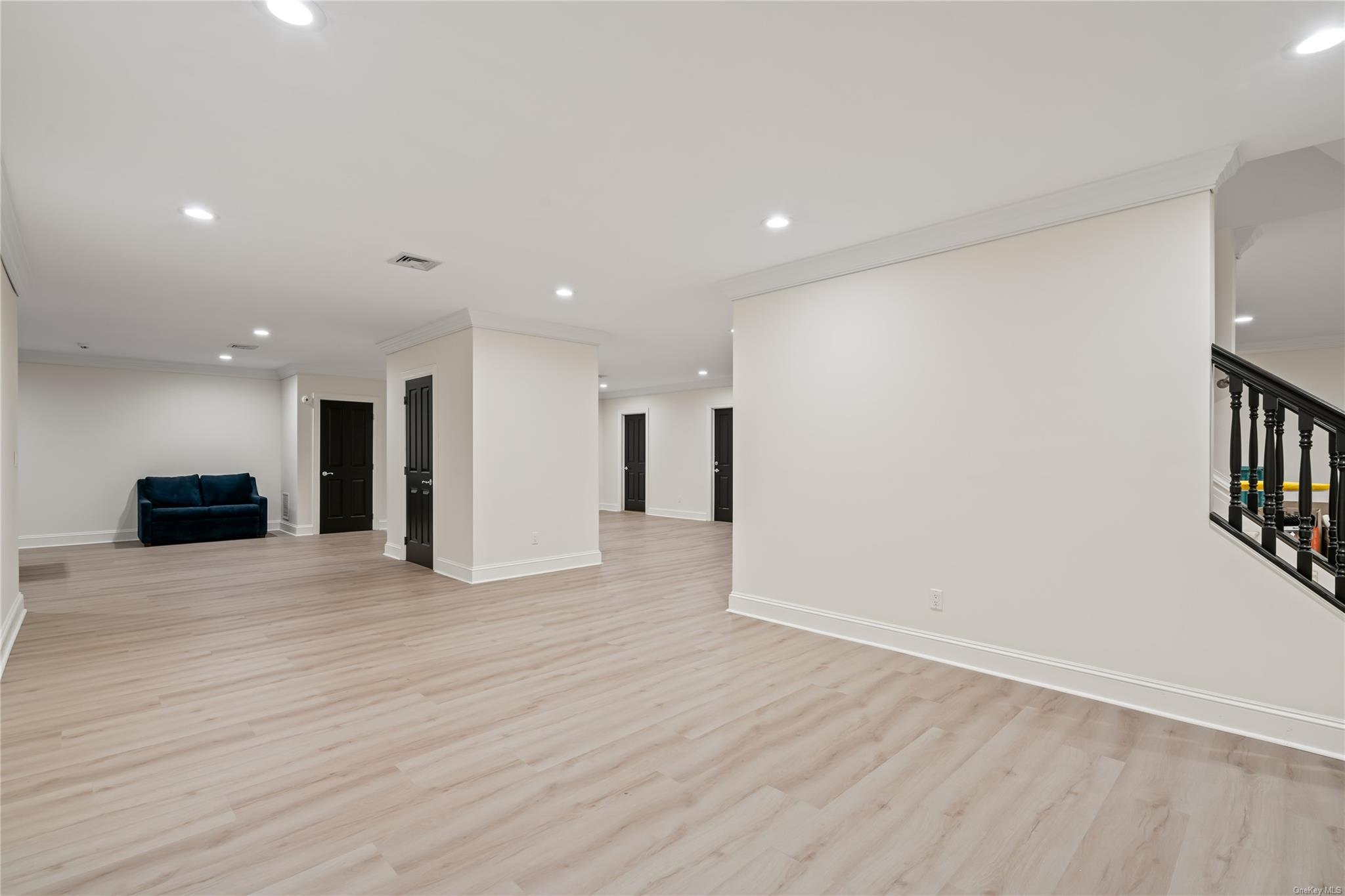 Single Family Wheatley  Nassau County, NY 11568, MLS-L3581497-33