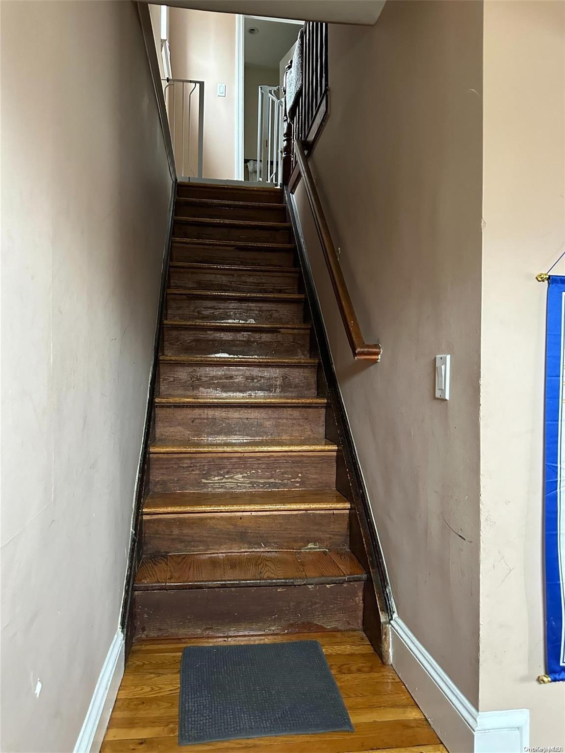 Single Family 180th  Queens, NY 11366, MLS-L3581662-2