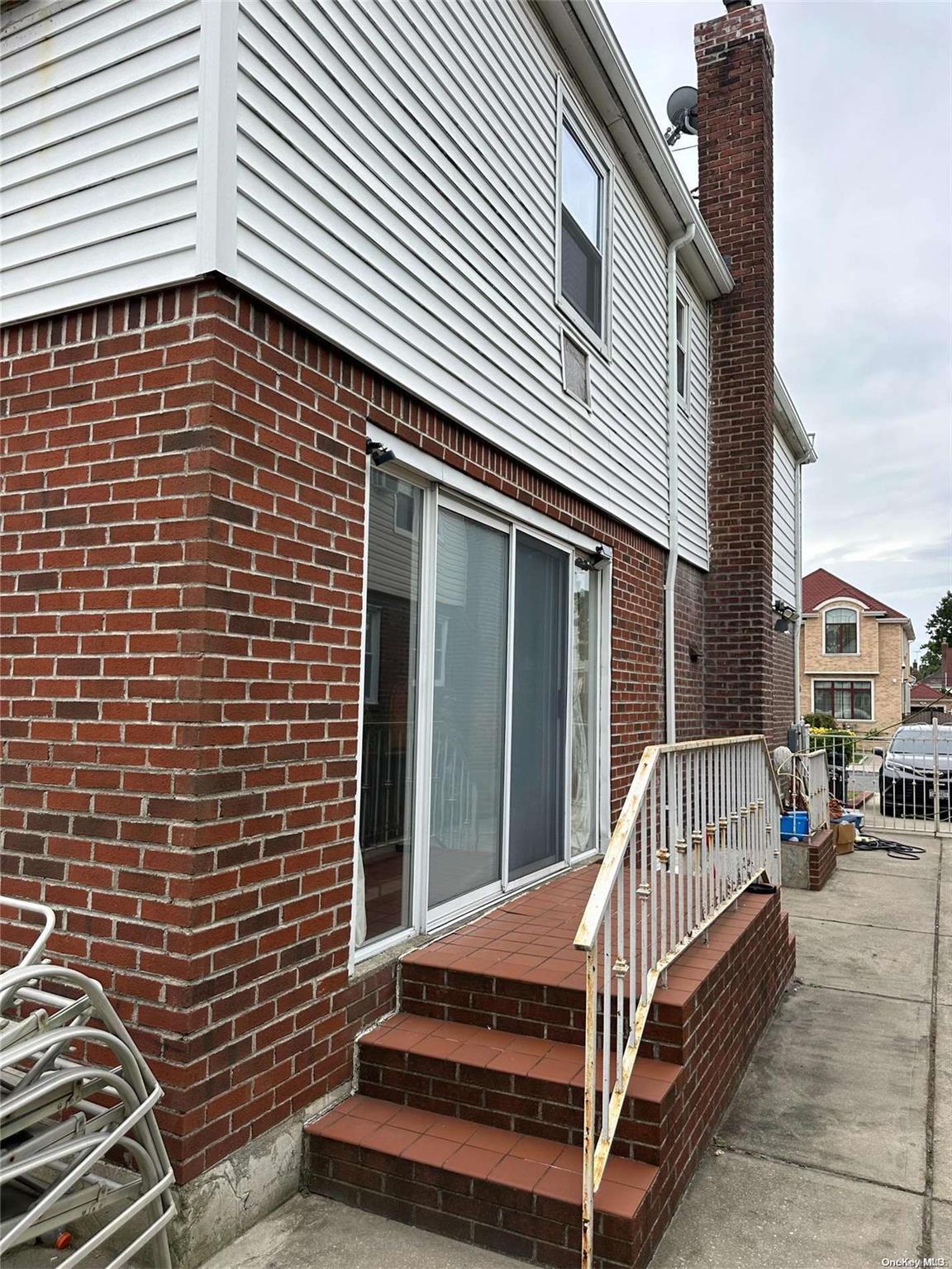 Single Family 180th  Queens, NY 11366, MLS-L3581662-6