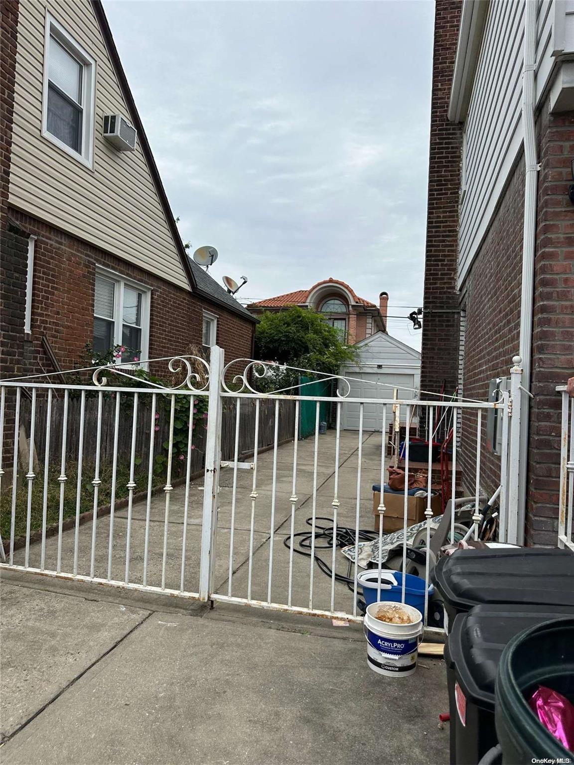 Single Family 180th  Queens, NY 11366, MLS-L3581662-8