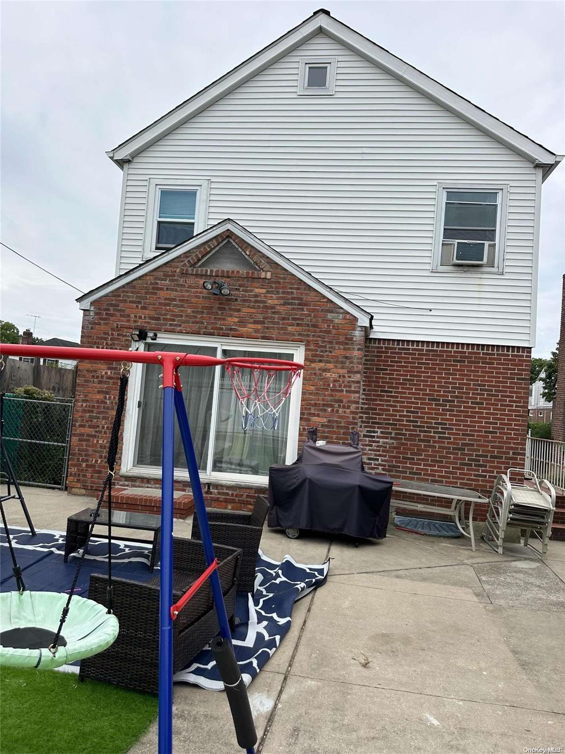 Single Family 180th  Queens, NY 11366, MLS-L3581662-9