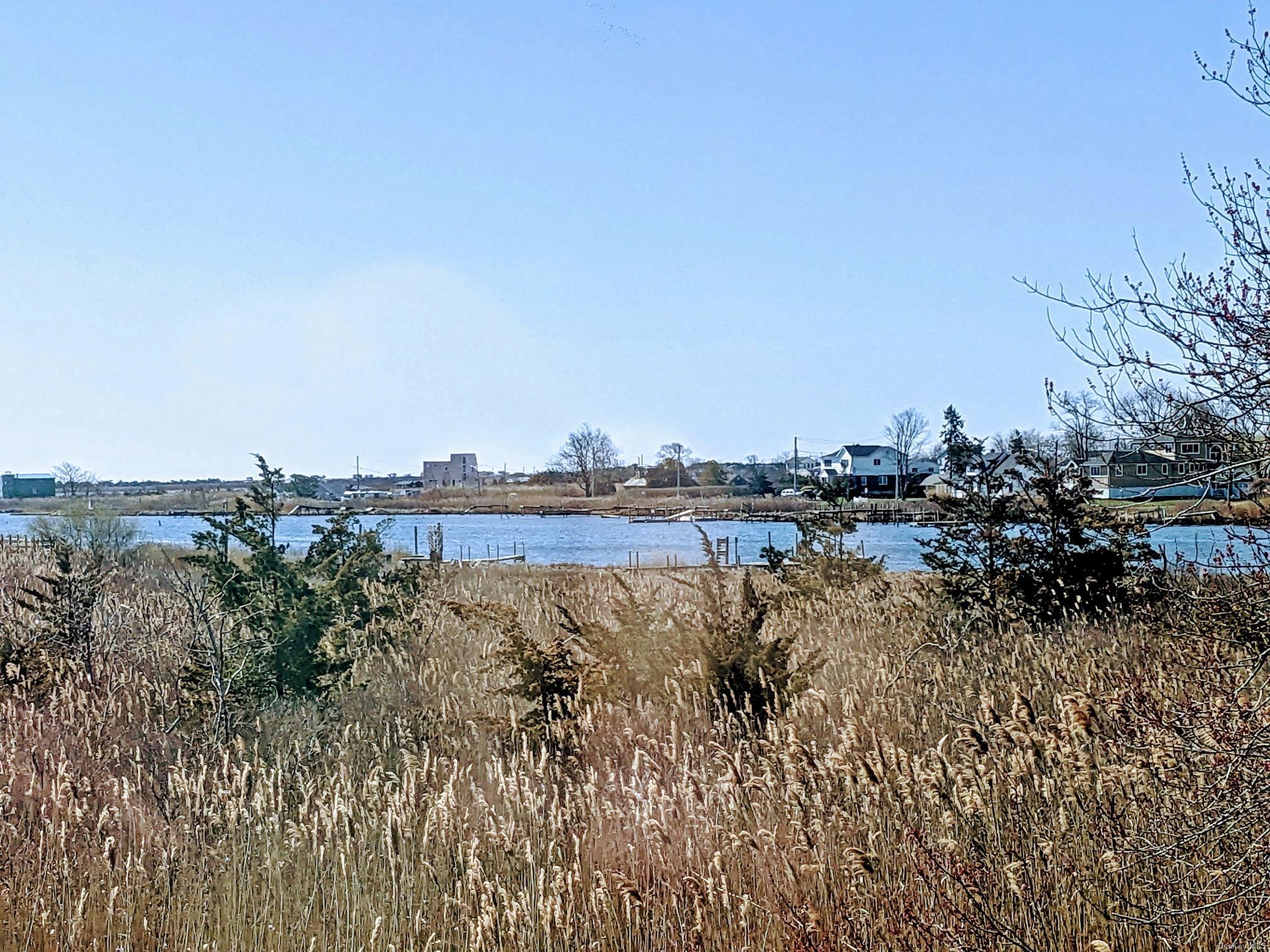 Single Family Elfin  Suffolk County, NY 11951, MLS-L3581827-5