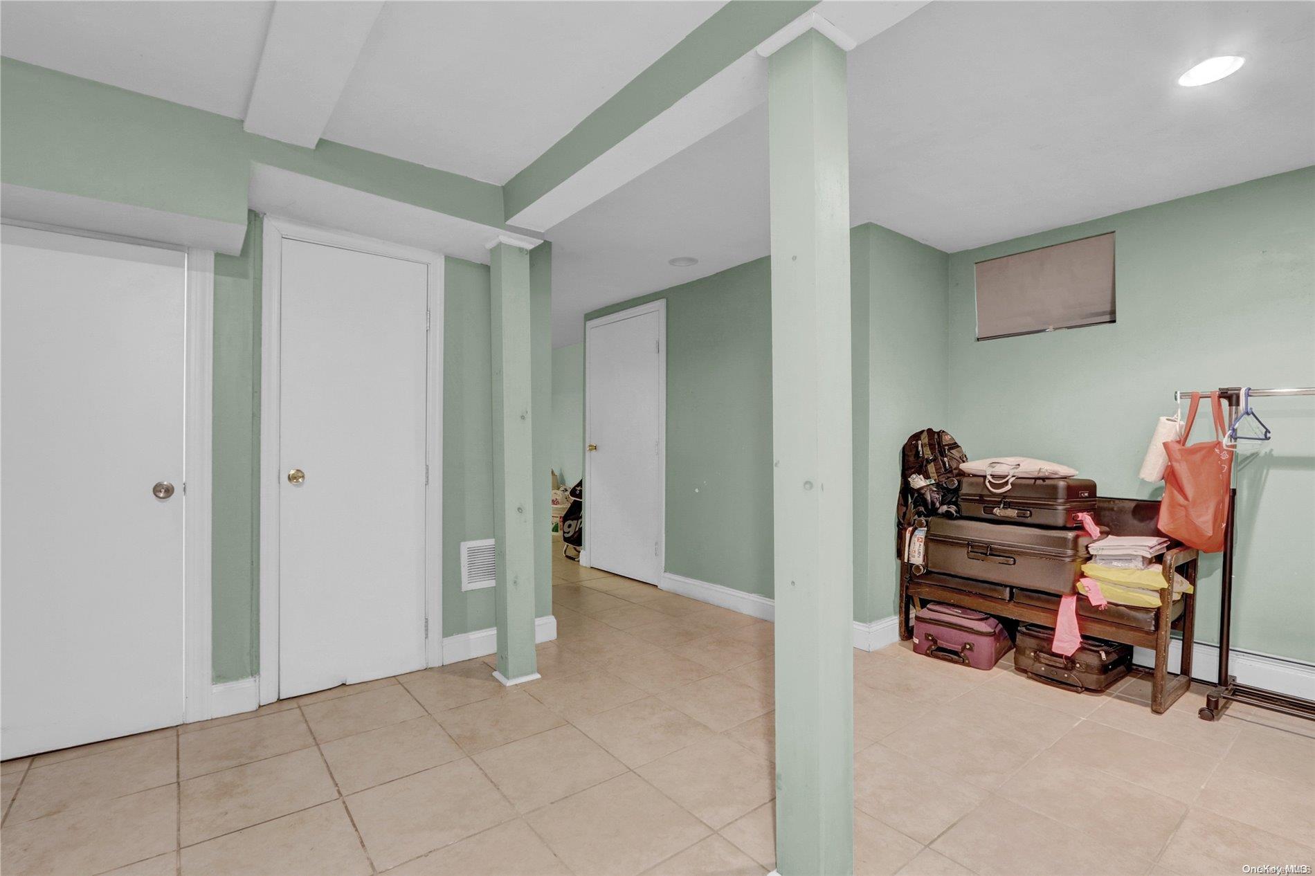 Single Family 111th  Queens, NY 11356, MLS-L3581844-16