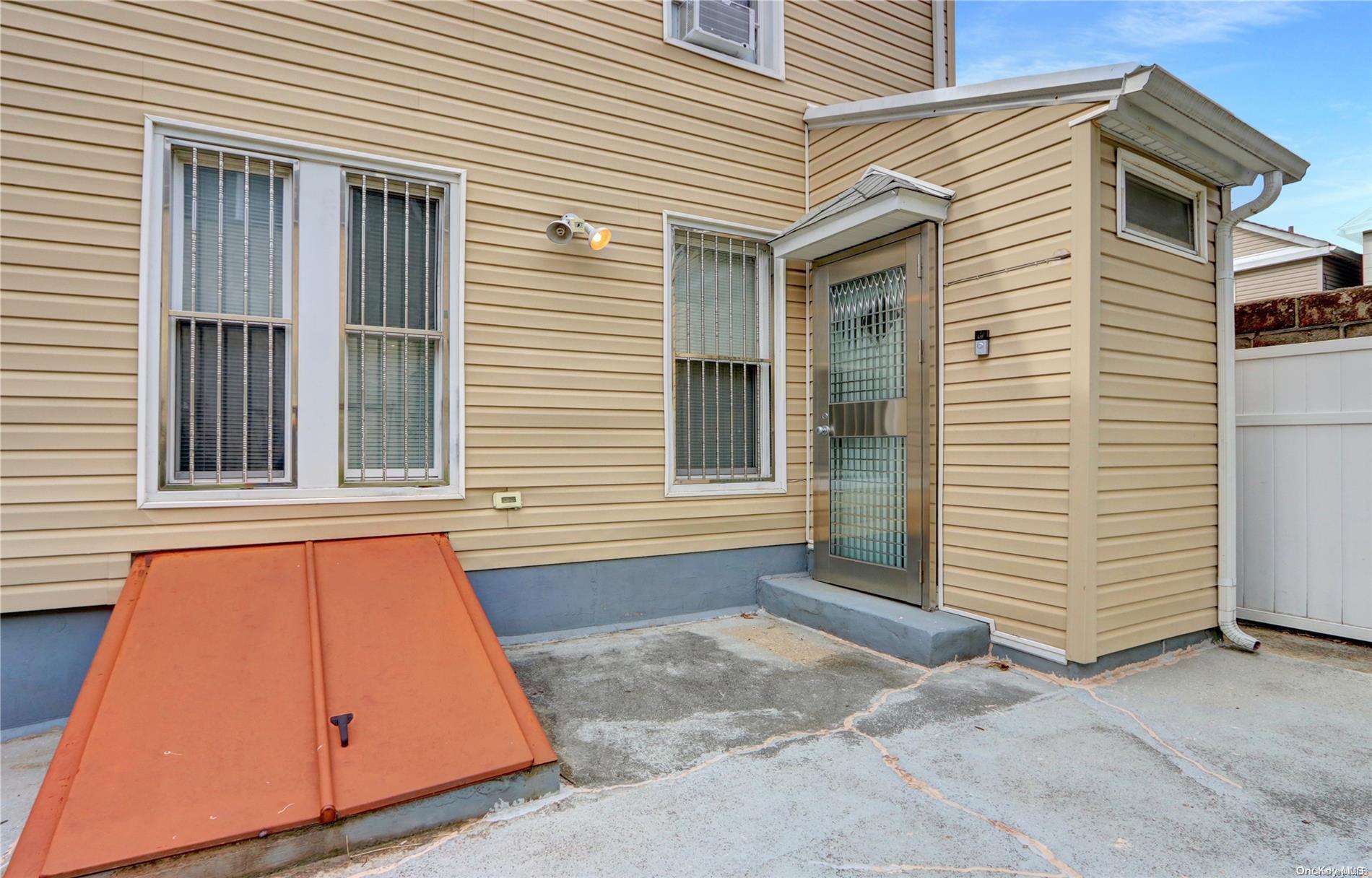 Single Family 111th  Queens, NY 11356, MLS-L3581844-19