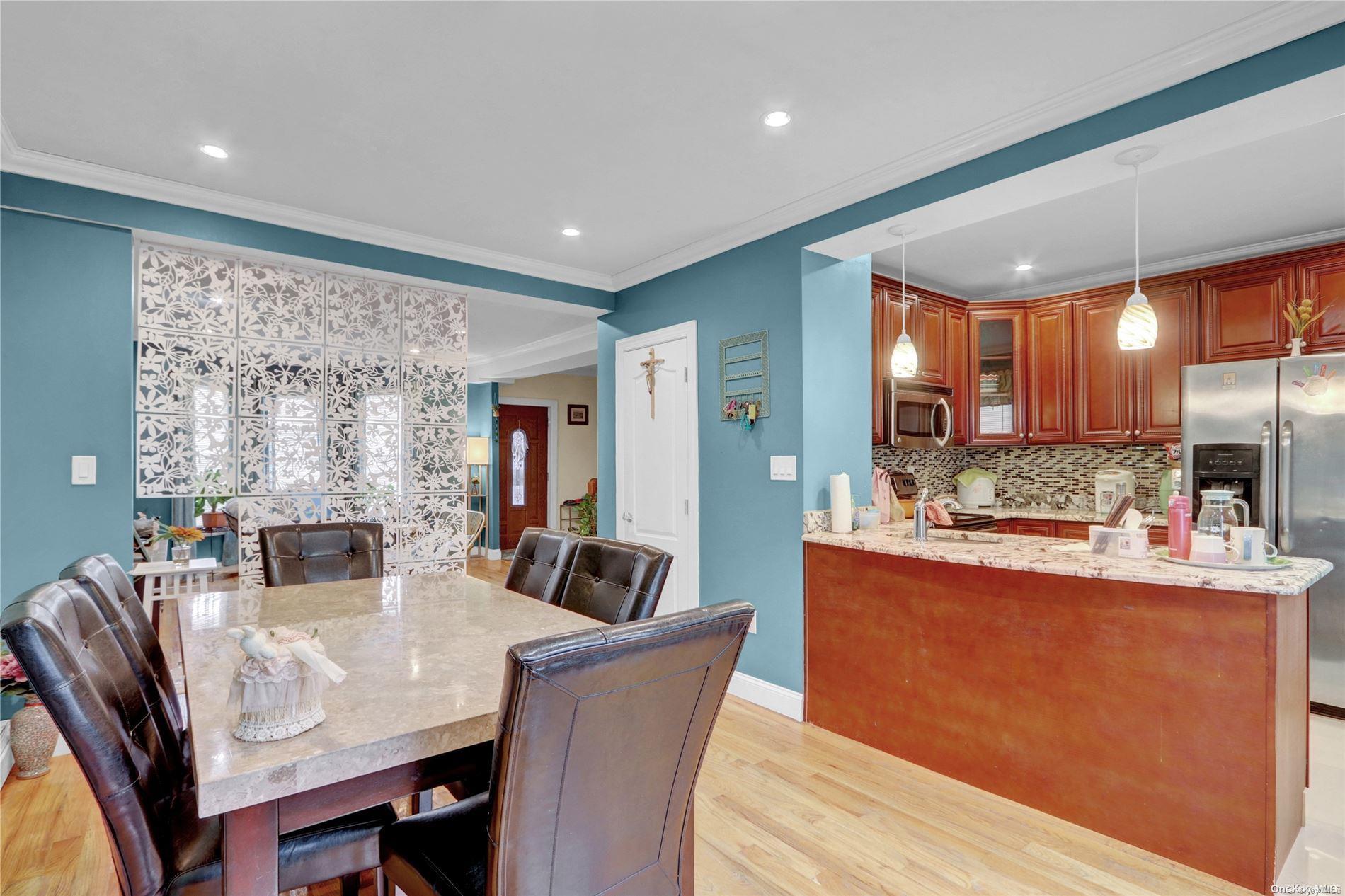 Single Family 111th  Queens, NY 11356, MLS-L3581844-6