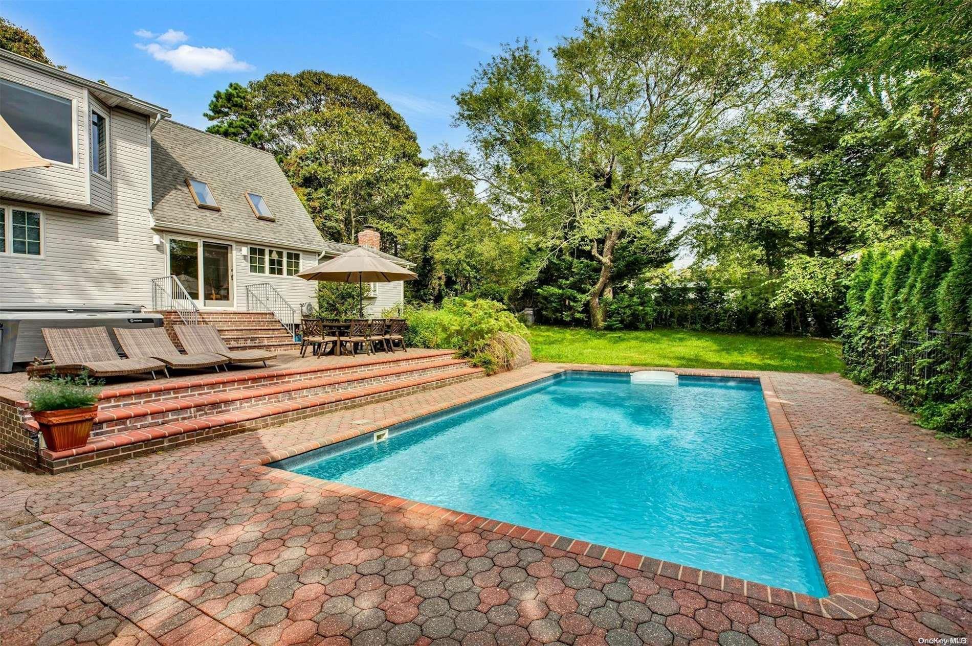 Single Family Oceanview  Suffolk County, NY 11946, MLS-L3581961-18