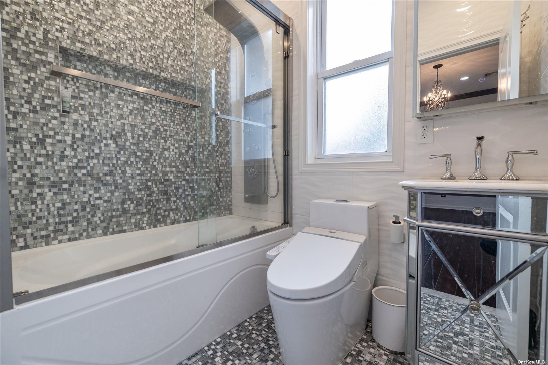 Single Family 211th  Queens, NY 11360, MLS-L3582098-14
