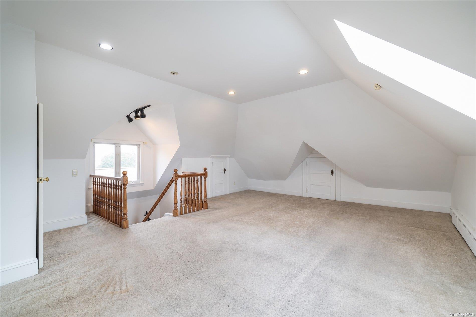 Single Family 211th  Queens, NY 11360, MLS-L3582098-18