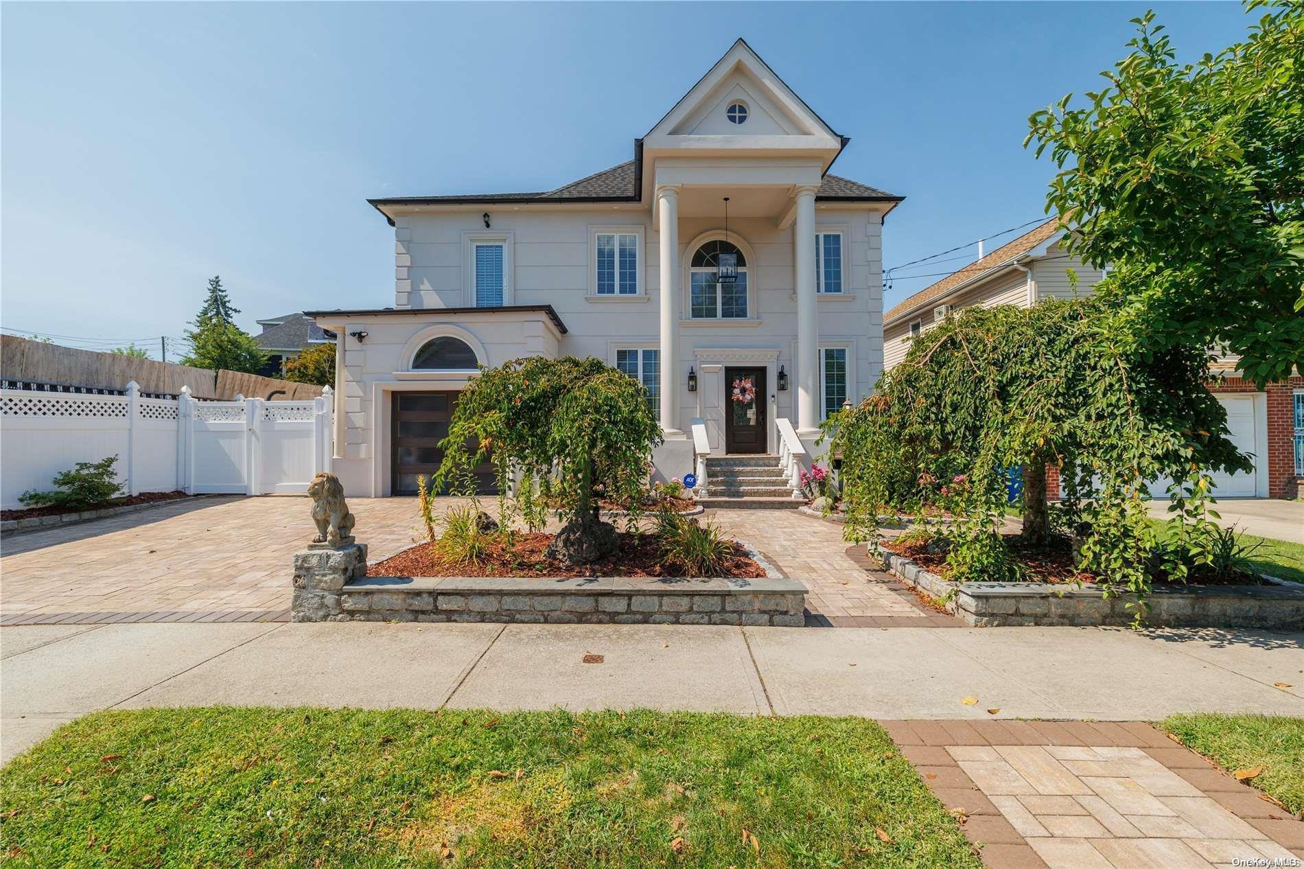 Single Family 211th  Queens, NY 11360, MLS-L3582098-2