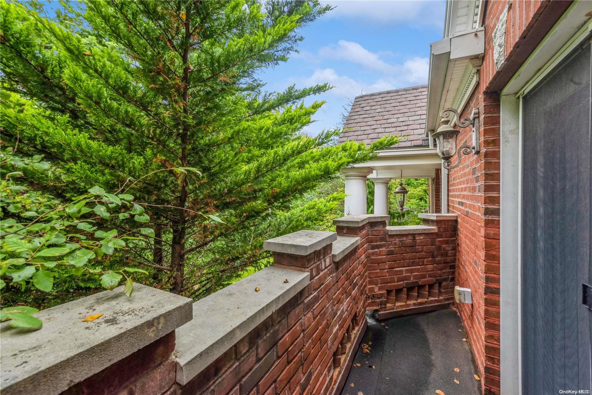 Single Family Willow  Nassau County, NY 11598, MLS-L3582189-29