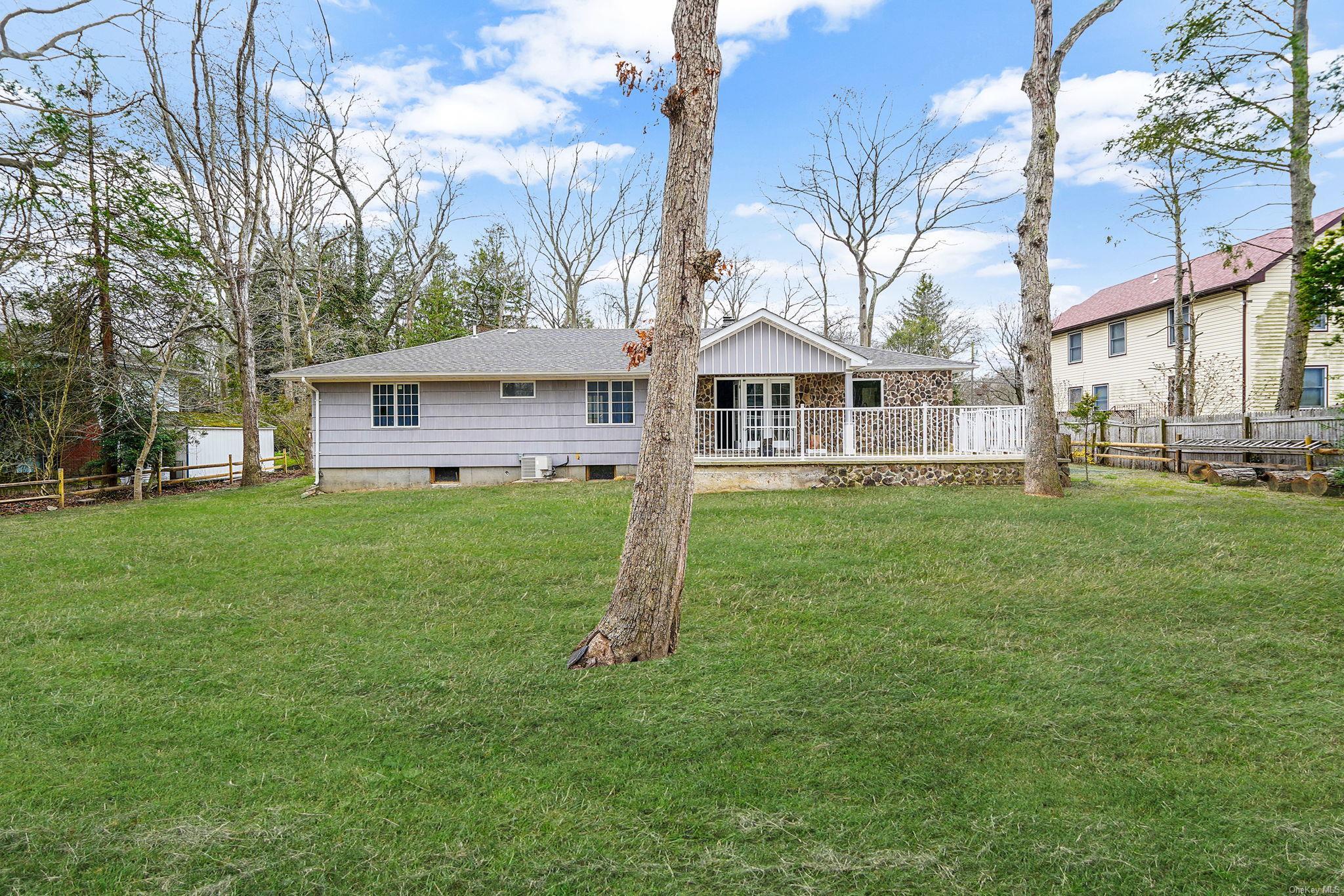 Single Family Southlawn  Suffolk County, NY 11722, MLS-L3582459-29