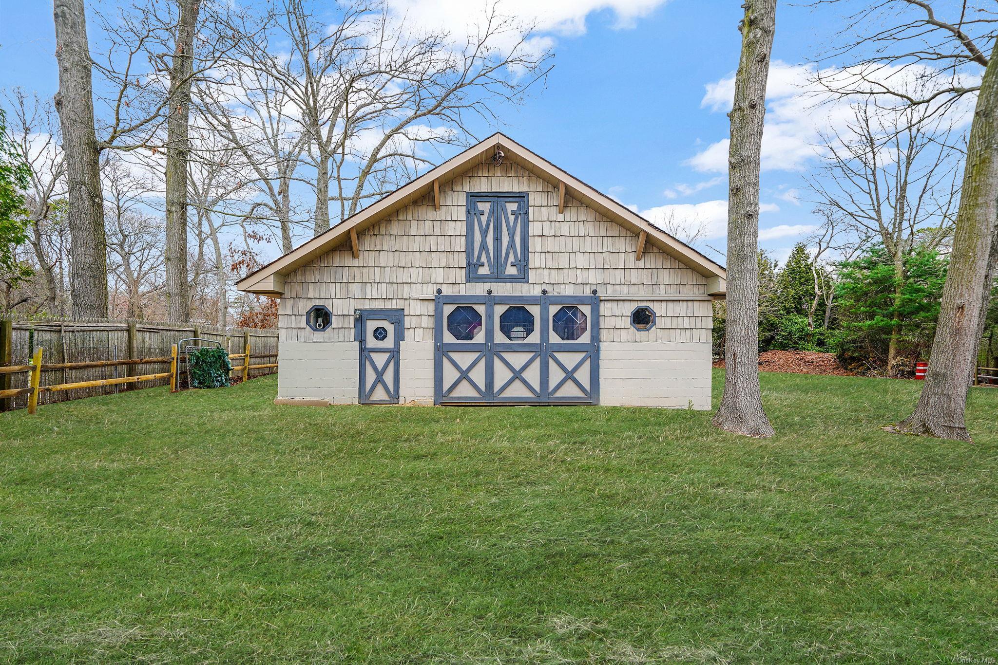 Single Family Southlawn  Suffolk County, NY 11722, MLS-L3582459-30