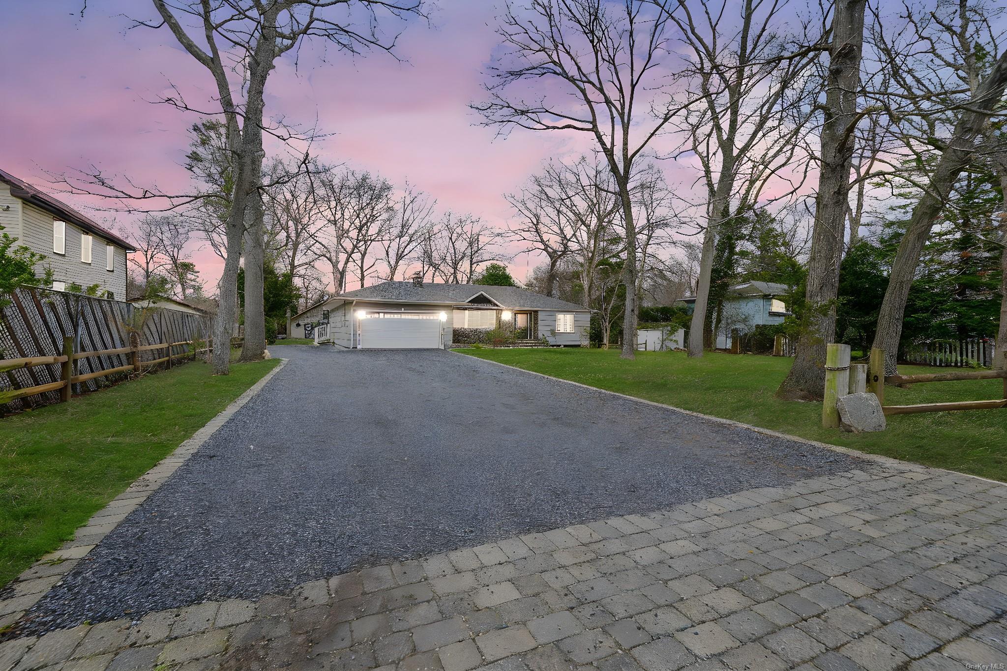Single Family Southlawn  Suffolk County, NY 11722, MLS-L3582459-36