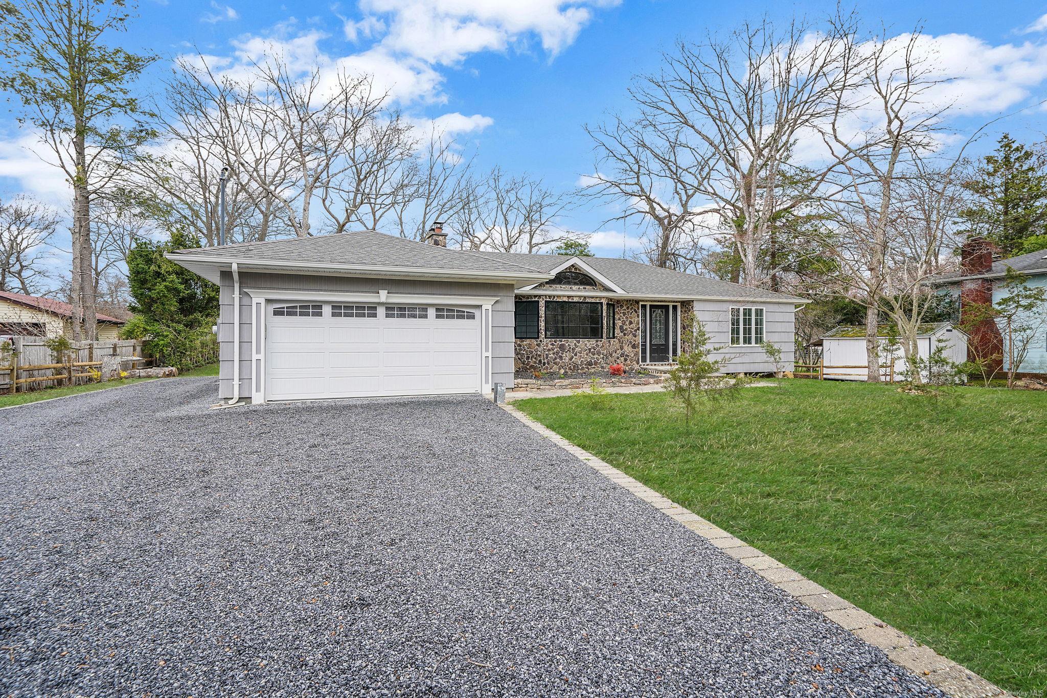 Single Family Southlawn  Suffolk County, NY 11722, MLS-L3582459-37