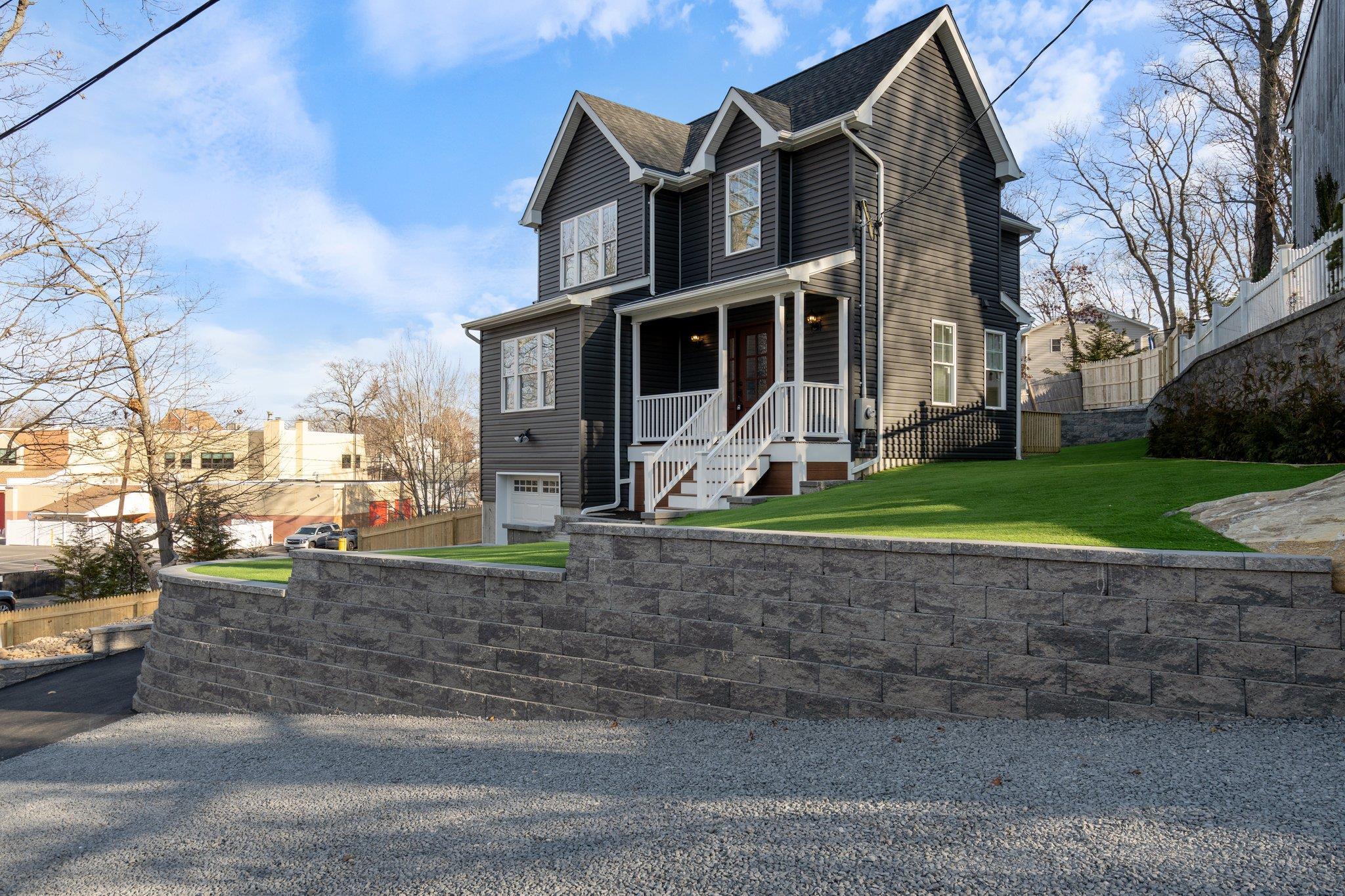 Single Family Woodhaven  Suffolk County, NY 11789, MLS-L3582594-2