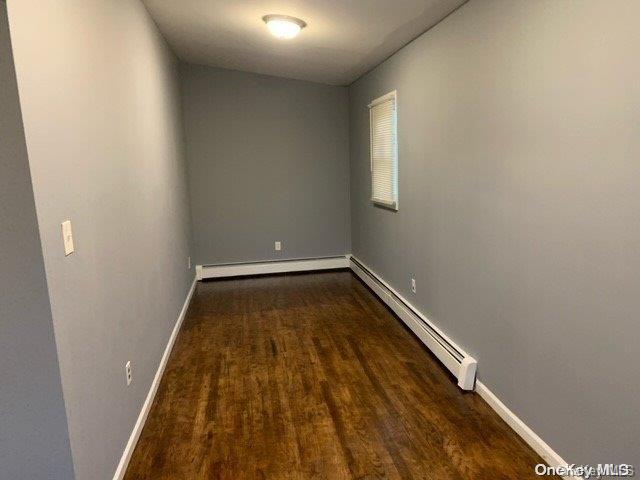 Single Family Johns Neck  Suffolk County, NY 11967, MLS-L3582727-4