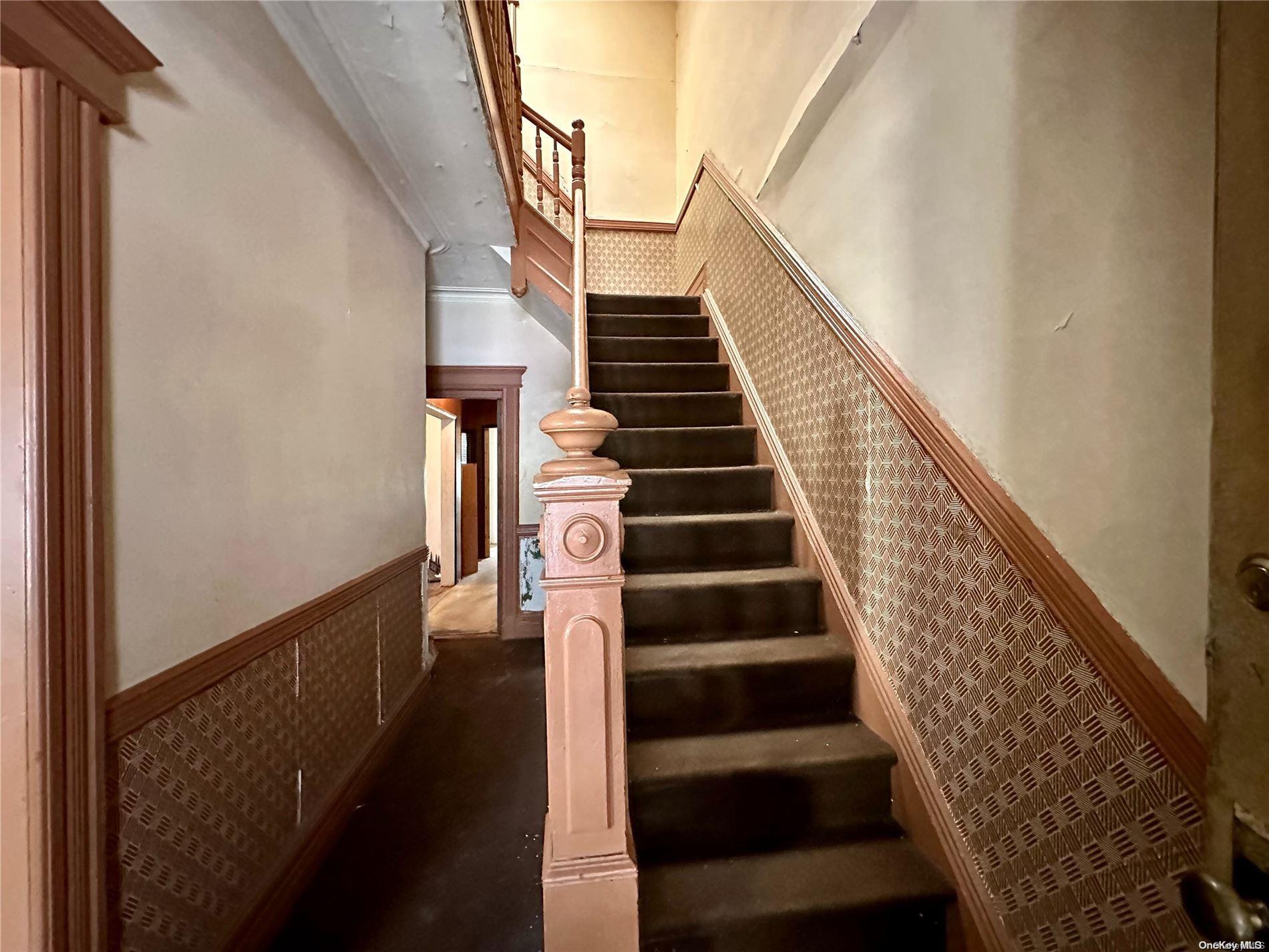Single Family Maspeth  Queens, NY 11378, MLS-L3582856-10