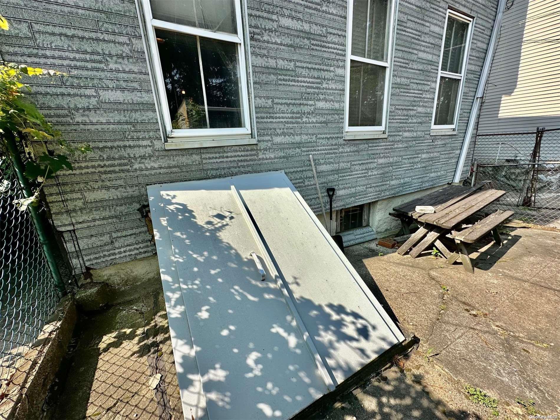 Single Family Maspeth  Queens, NY 11378, MLS-L3582856-21