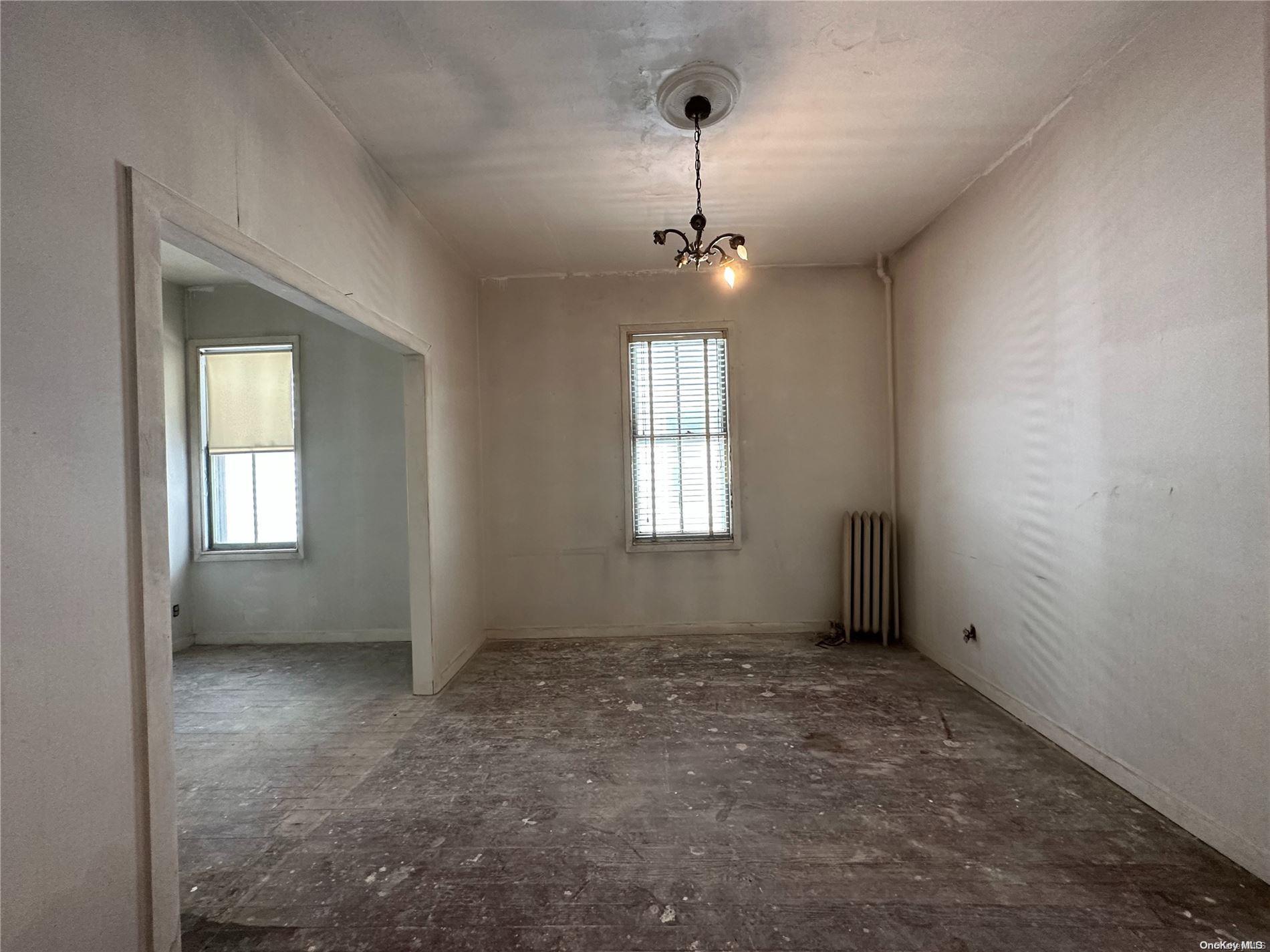 Single Family Maspeth  Queens, NY 11378, MLS-L3582856-3