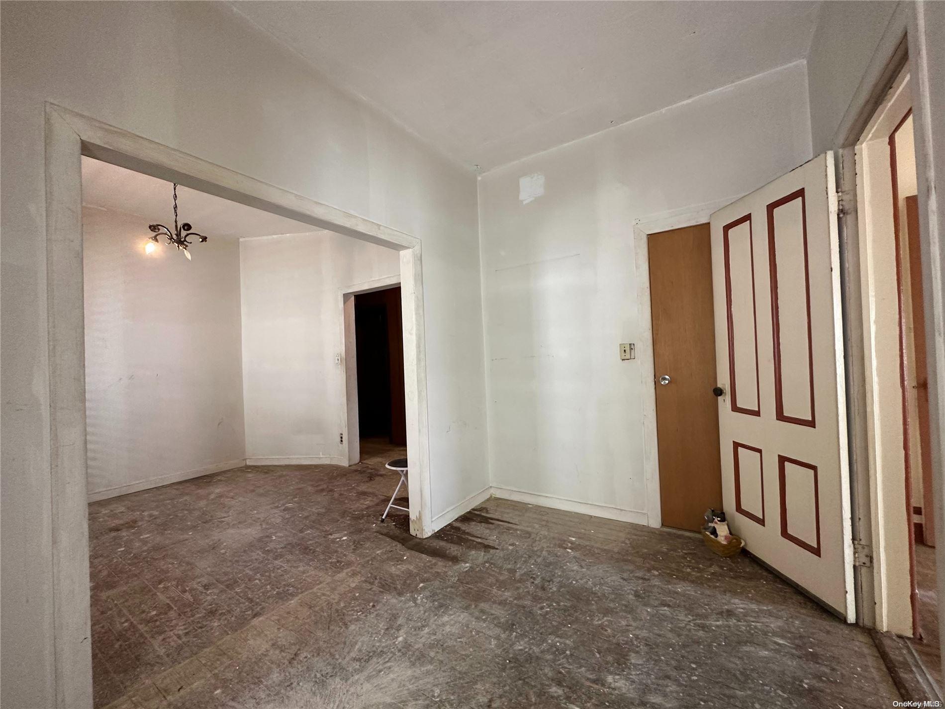 Single Family Maspeth  Queens, NY 11378, MLS-L3582856-5