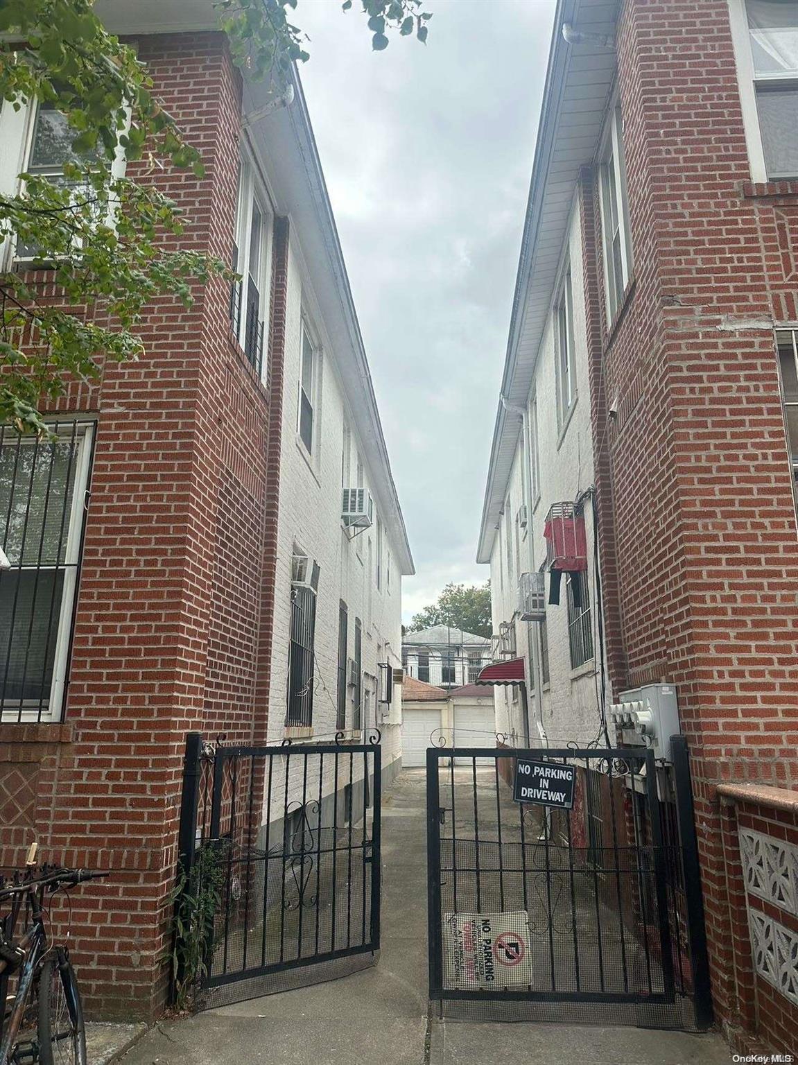Single Family 44th  Brooklyn, NY 11220, MLS-L3582950-2