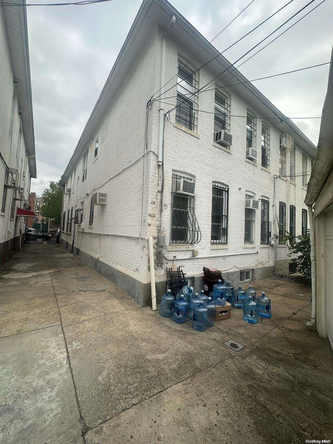 Single Family 44th  Brooklyn, NY 11220, MLS-L3582950-6