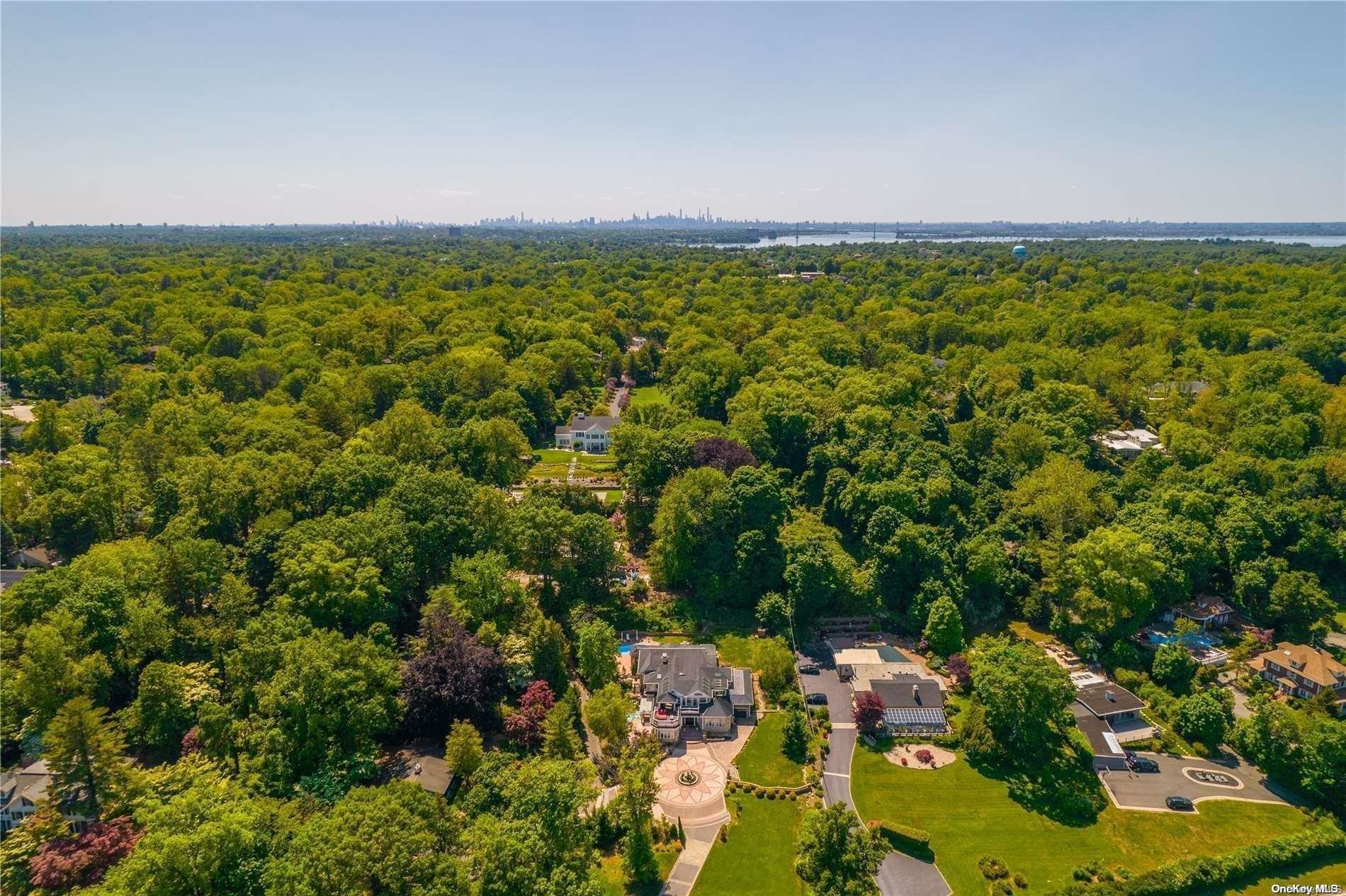 Single Family East Shore  Nassau County, NY 11024, MLS-L3583250-30