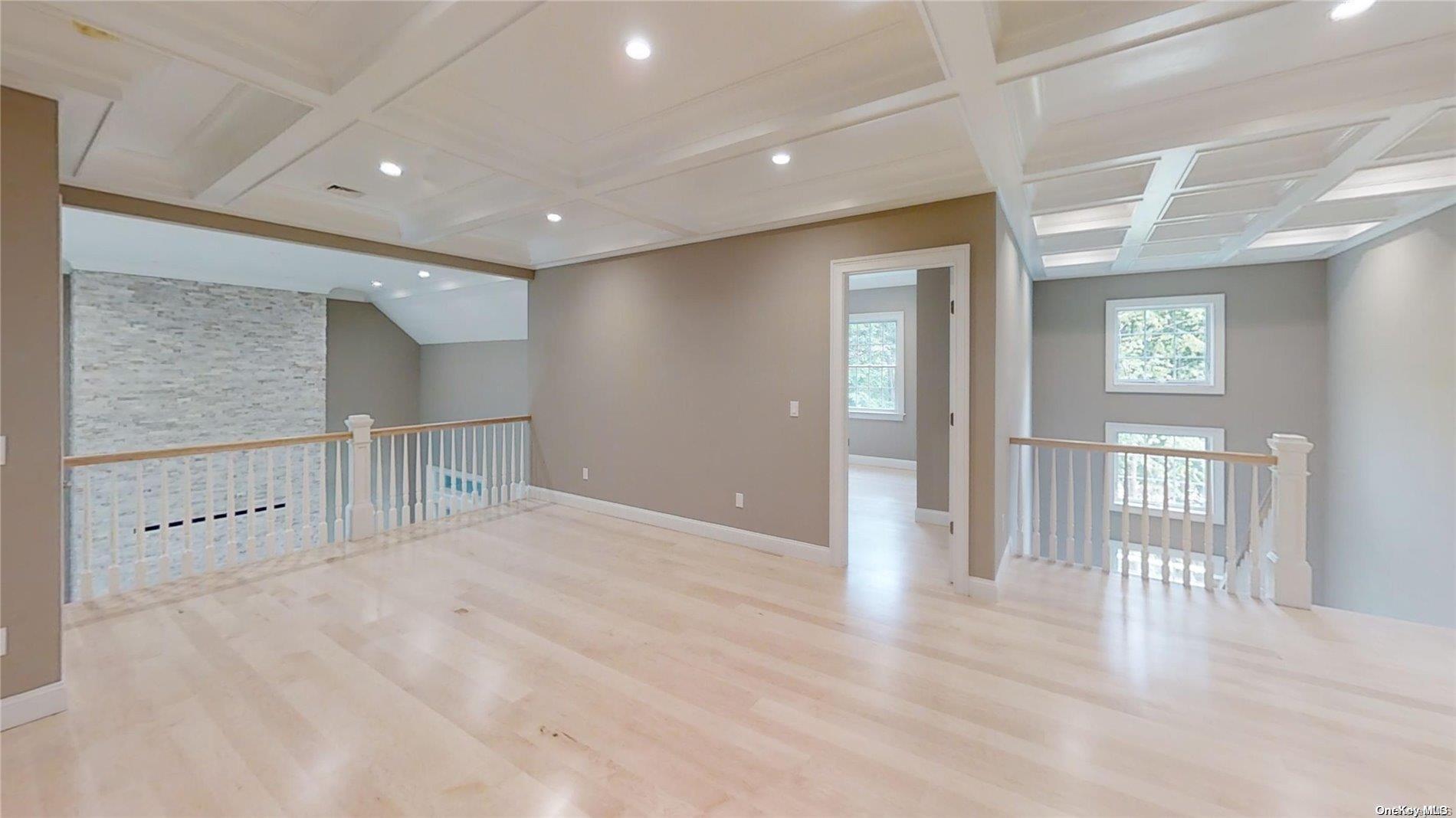 Single Family Winfield  Suffolk County, NY 11789, MLS-L3583271-10