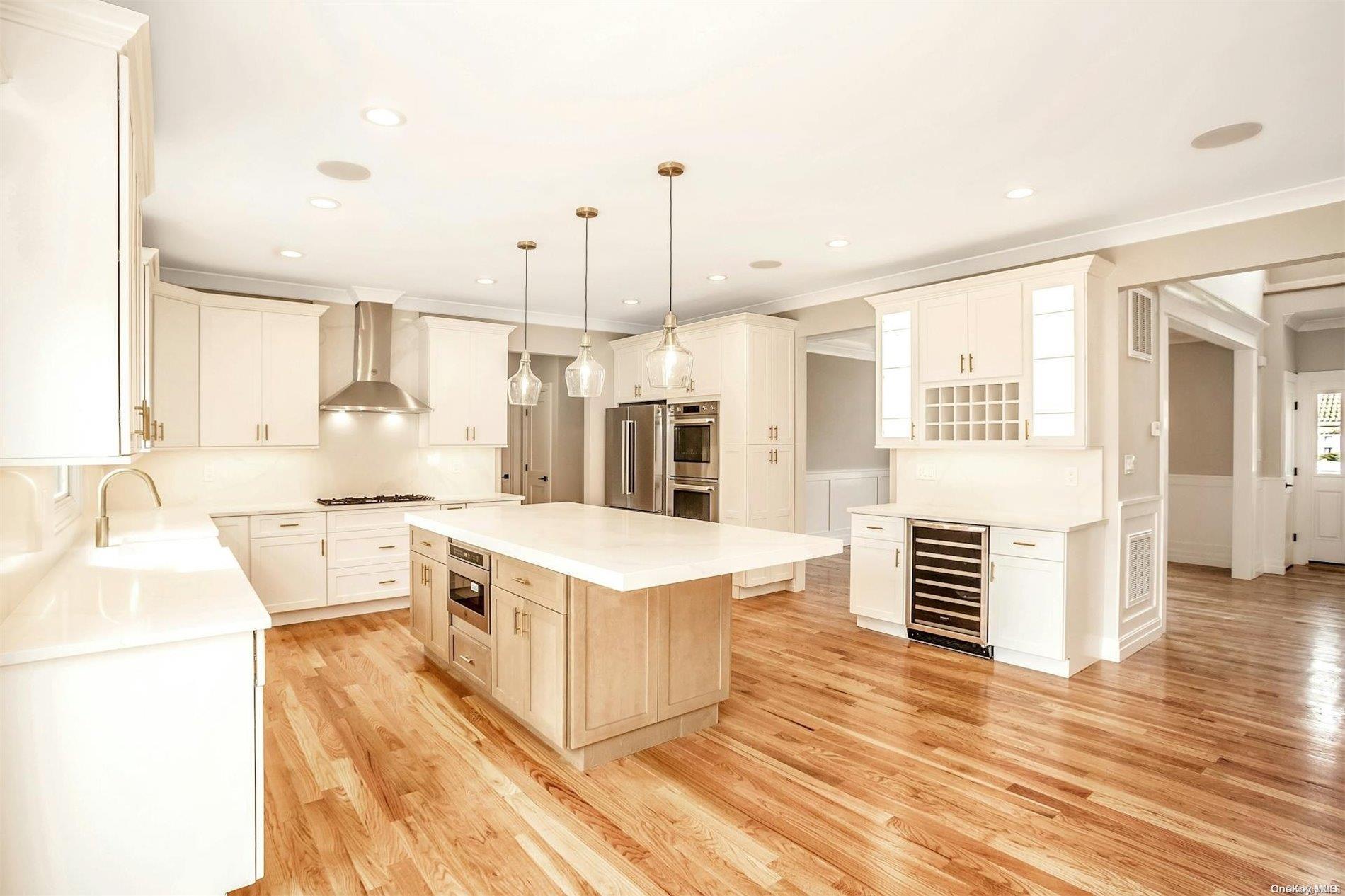 Single Family Michigan  Nassau County, NY 11758, MLS-L3583921-10