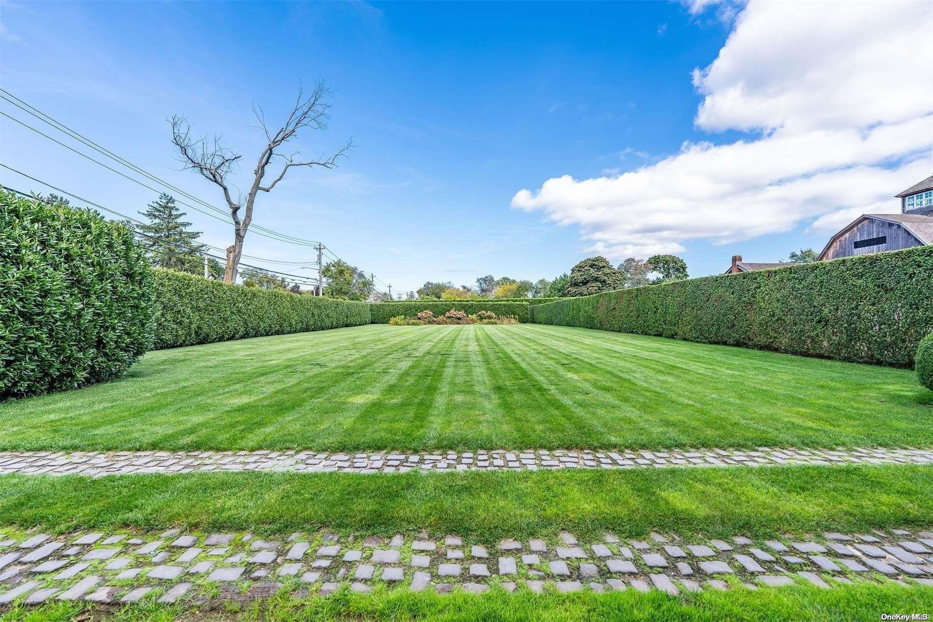 Single Family Main  Suffolk County, NY 11935, MLS-L3584002-27