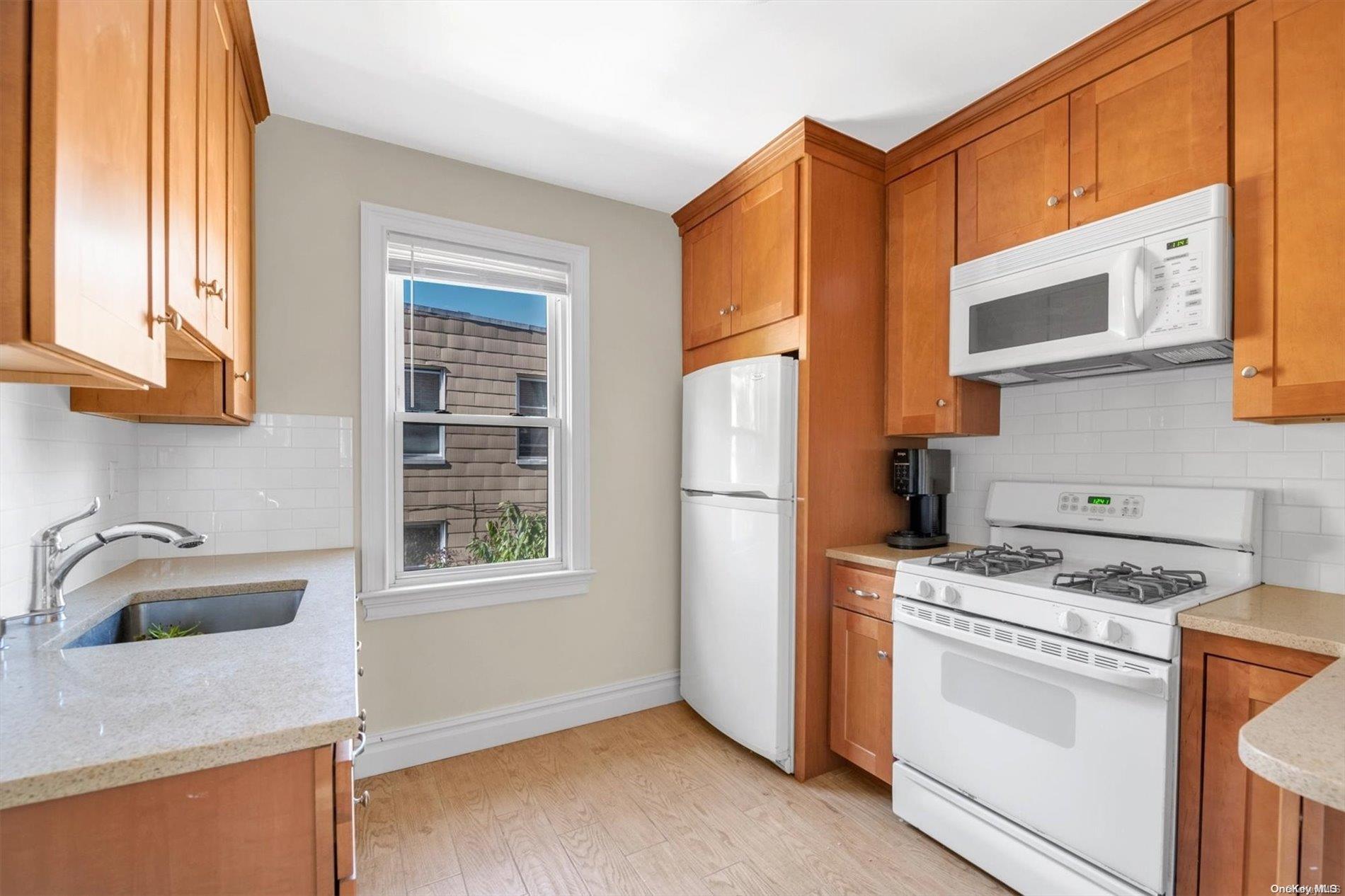 Single Family 82nd  Queens, NY 11435, MLS-L3584068-17