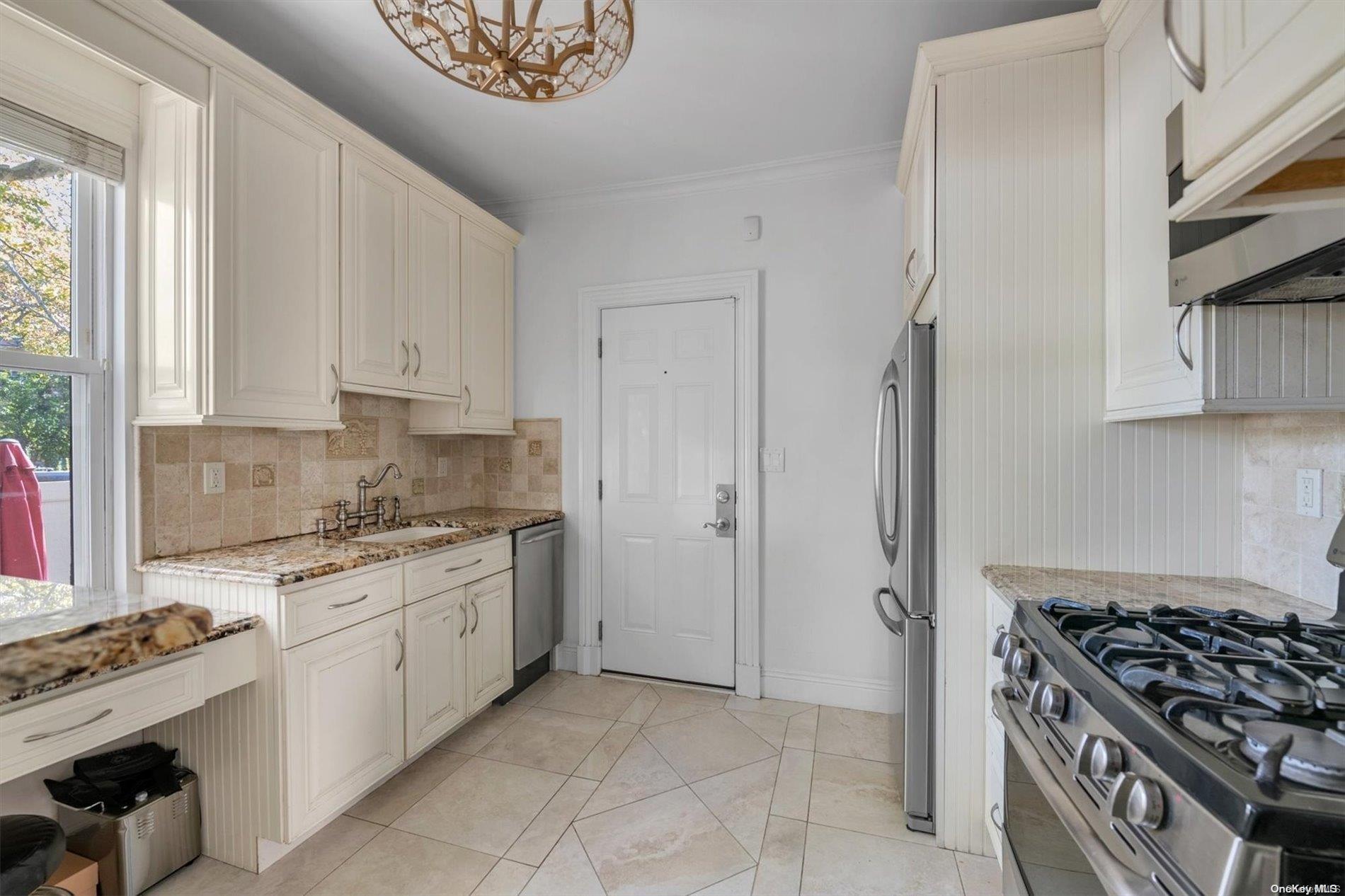 Single Family 82nd  Queens, NY 11435, MLS-L3584068-5