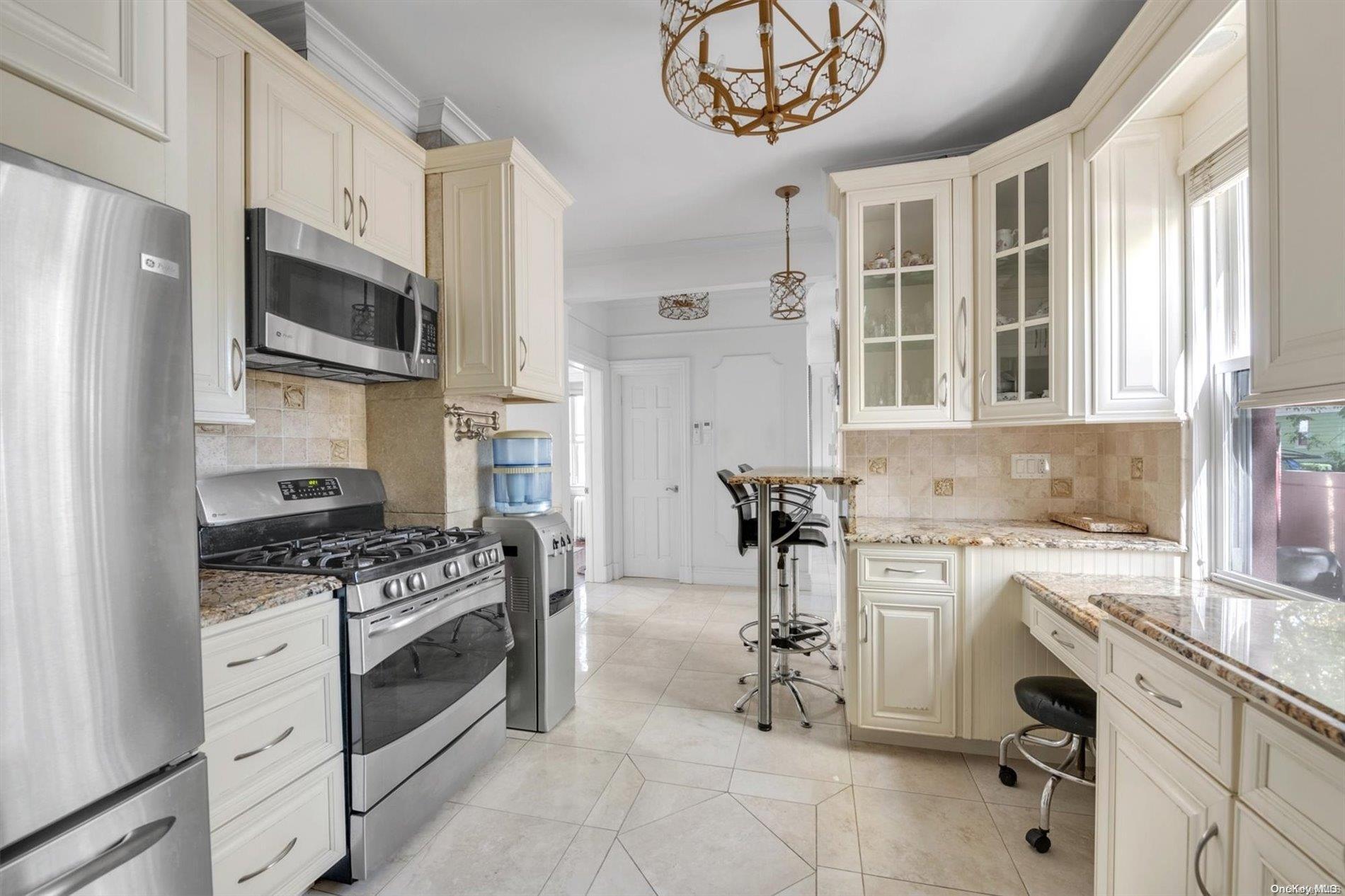 Single Family 82nd  Queens, NY 11435, MLS-L3584068-6