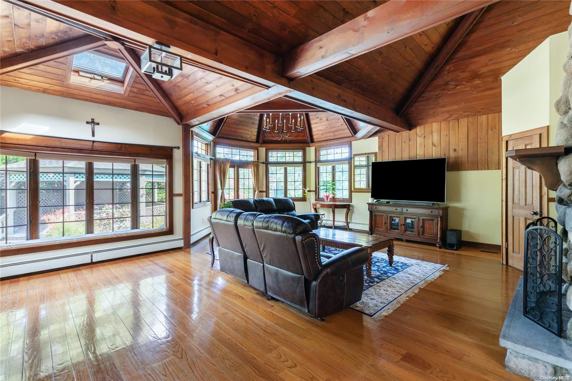 Single Family Oak Neck  Suffolk County, NY 11795, MLS-L3584114-13