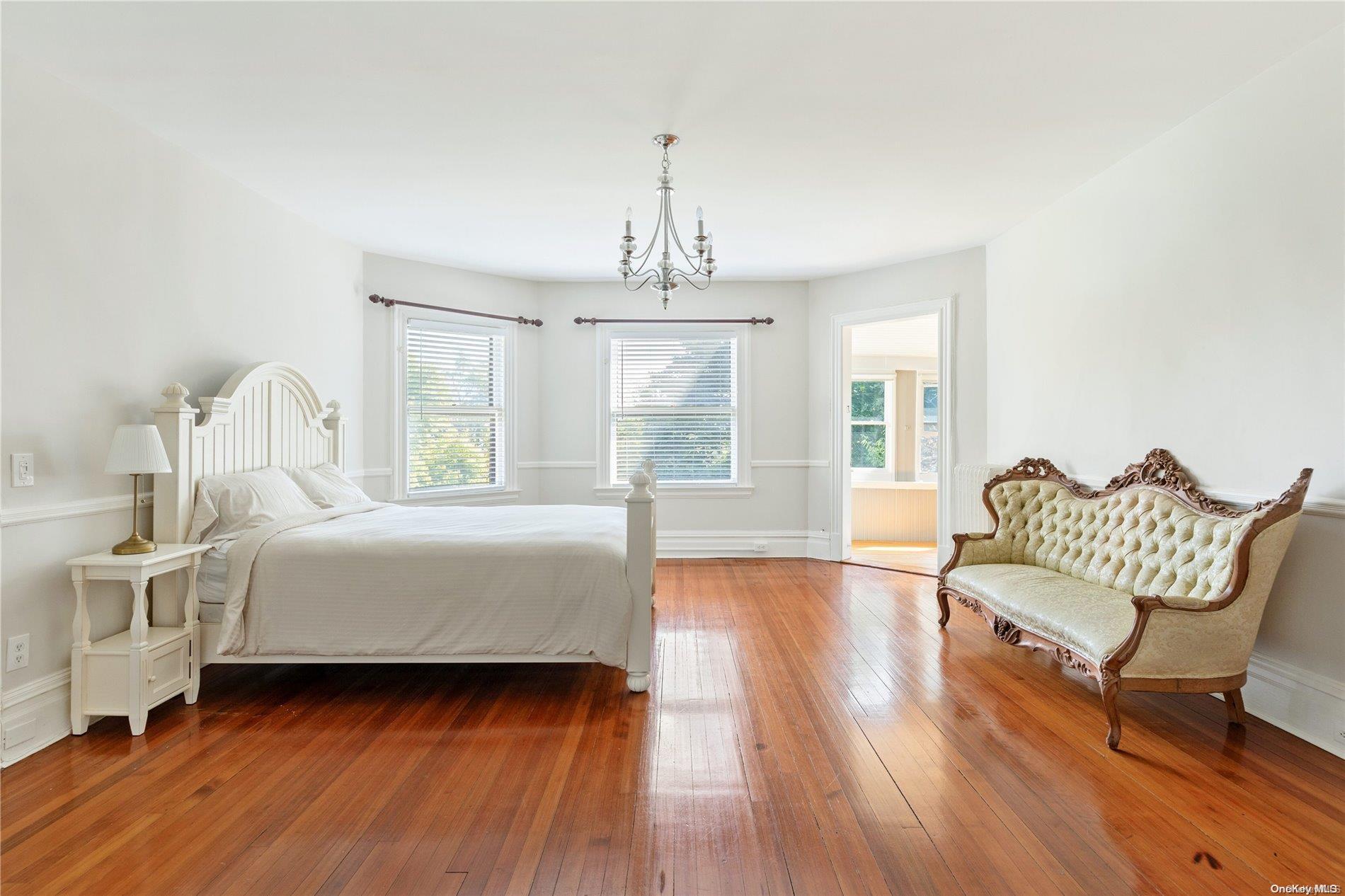 Single Family Oak Neck  Suffolk County, NY 11795, MLS-L3584114-17