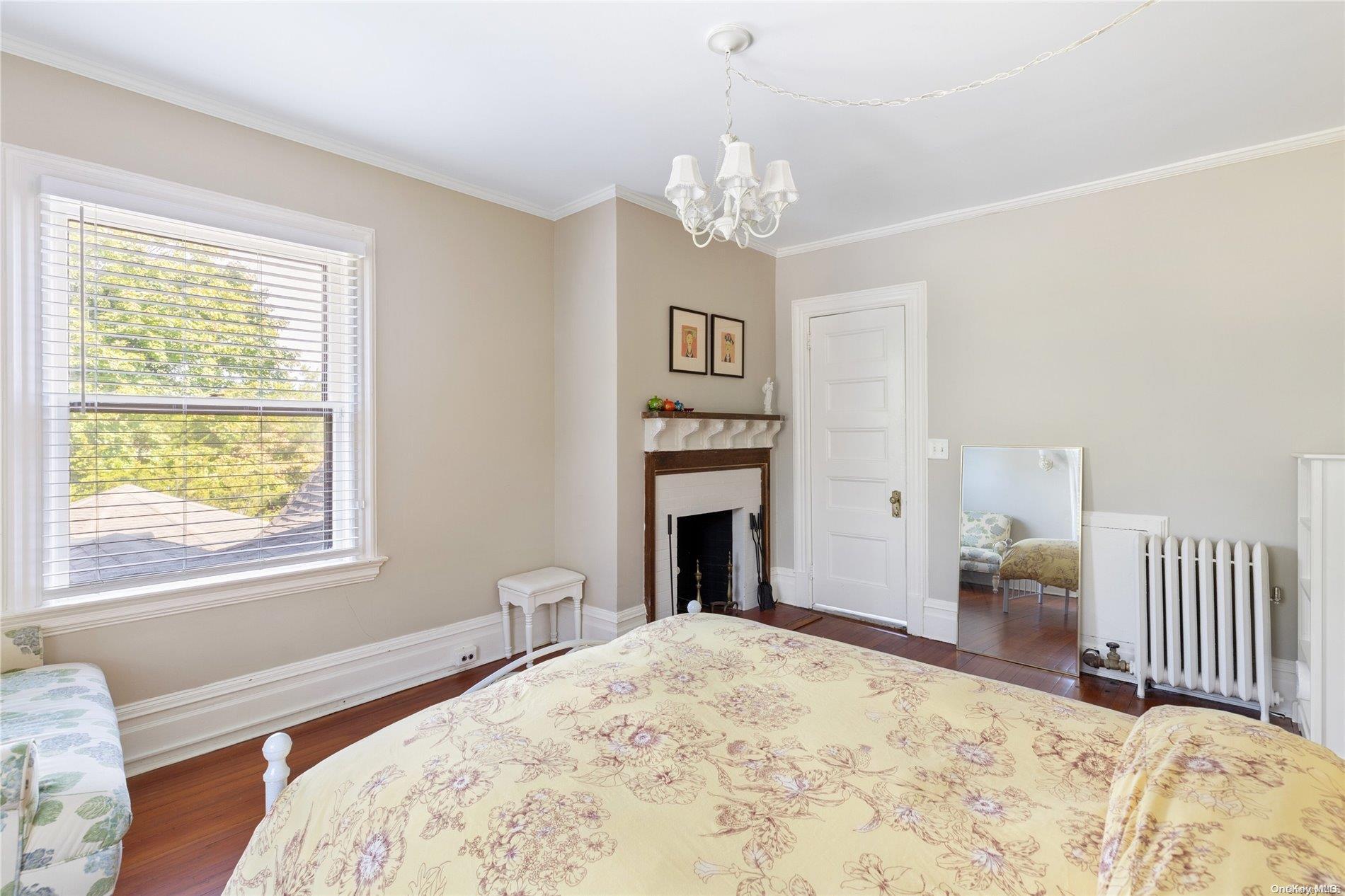 Single Family Oak Neck  Suffolk County, NY 11795, MLS-L3584114-19