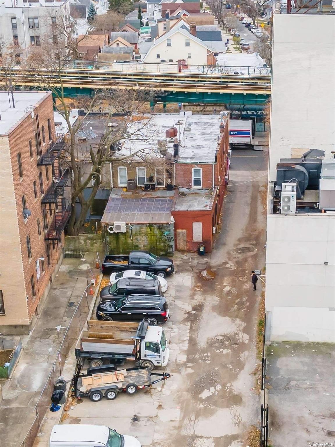 Single Family Jamaica Avenue  Queens, NY 11421, MLS-L3584187-26