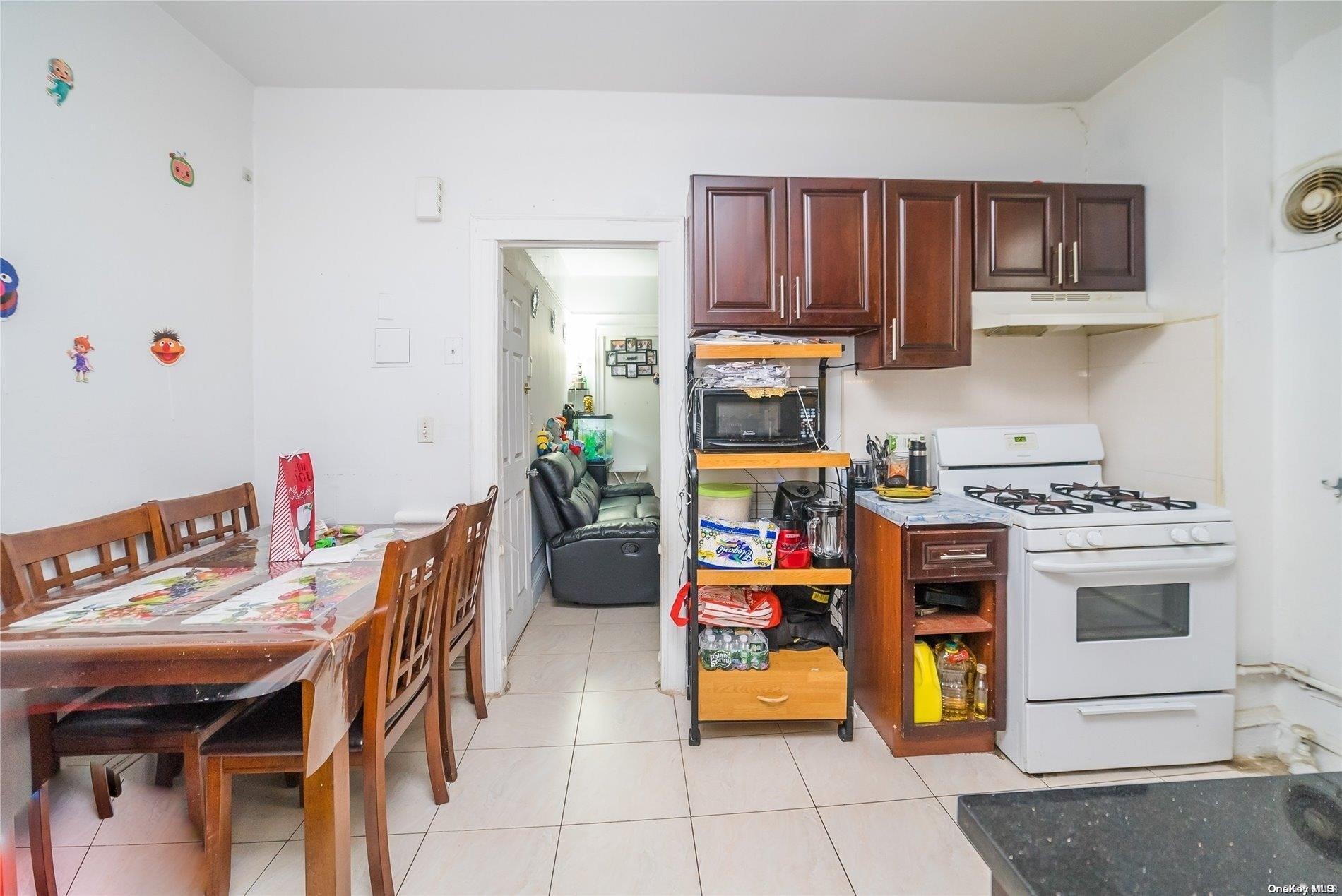 Single Family Jamaica Avenue  Queens, NY 11421, MLS-L3584187-8